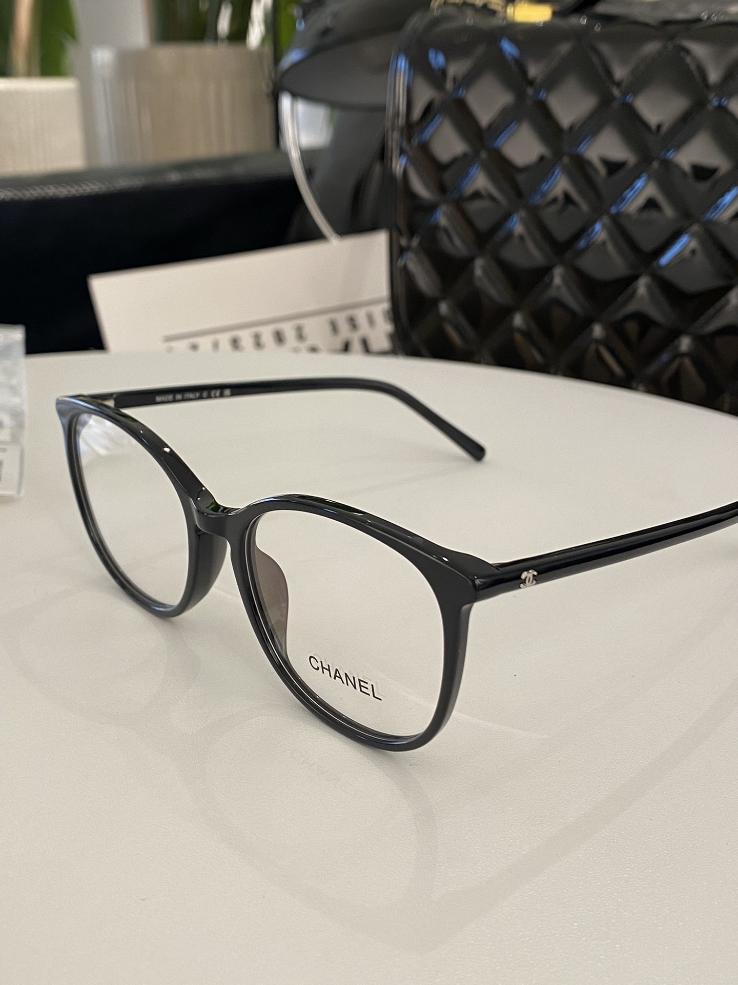 【Recomendación popular de monturas negras para el 1 de mayo】 🖤ch3282 grande, marco negro minimalista con logo pequeño,…