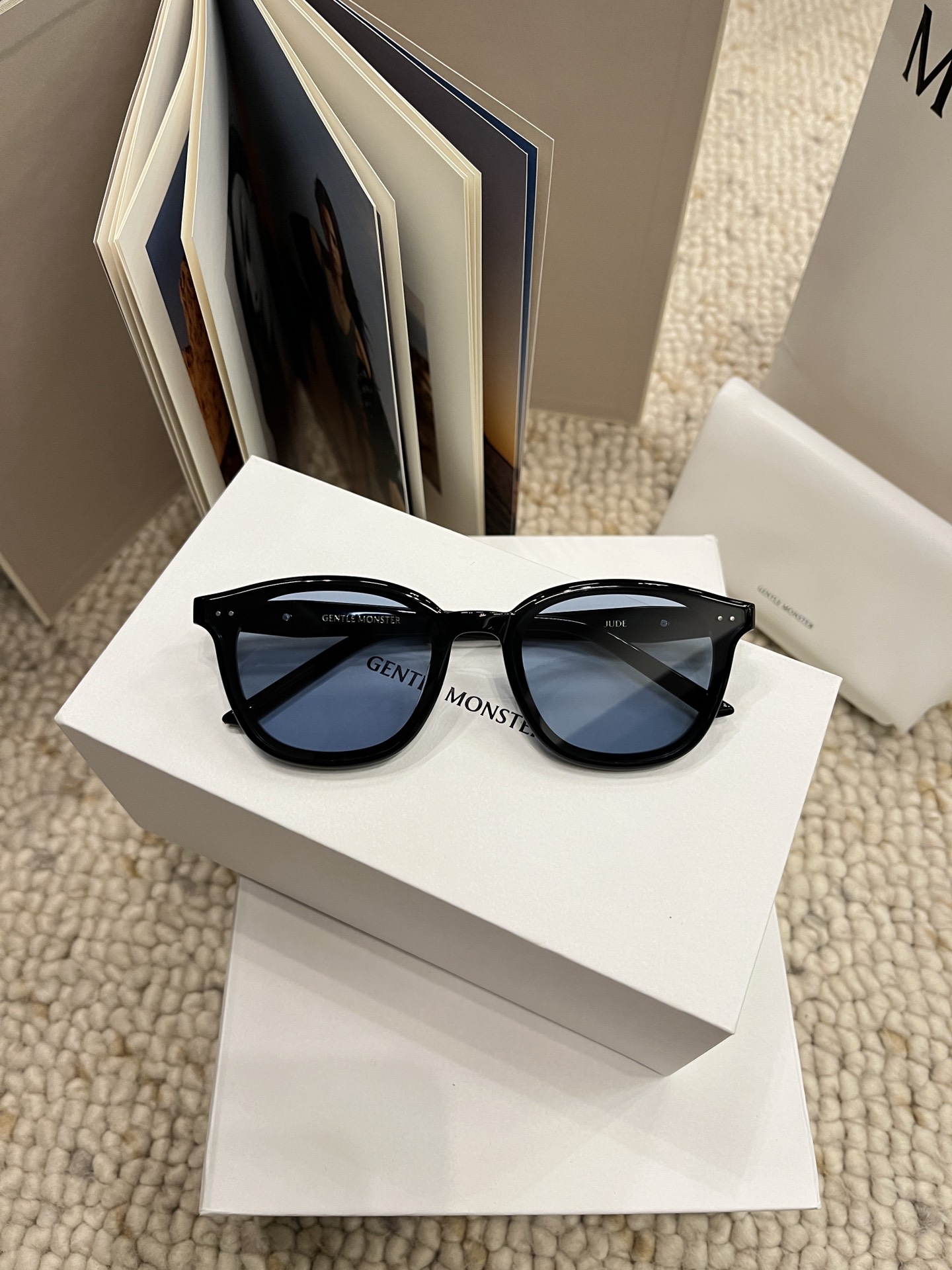 GENTLE MONSTER Sunglasses Acetate Black Cat Eye