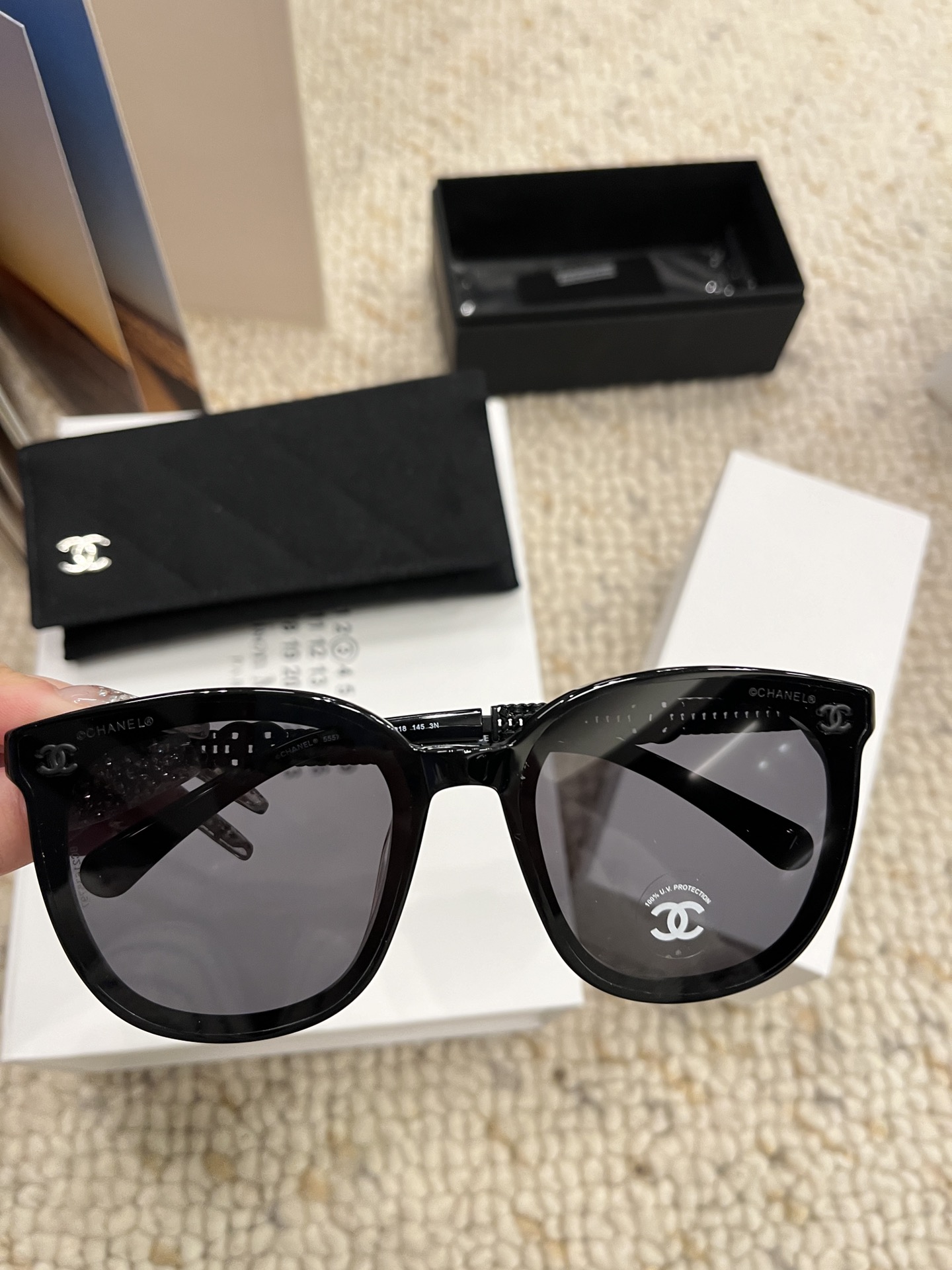 Serie de patillas tejidas old money de Chanel 【ch5557】