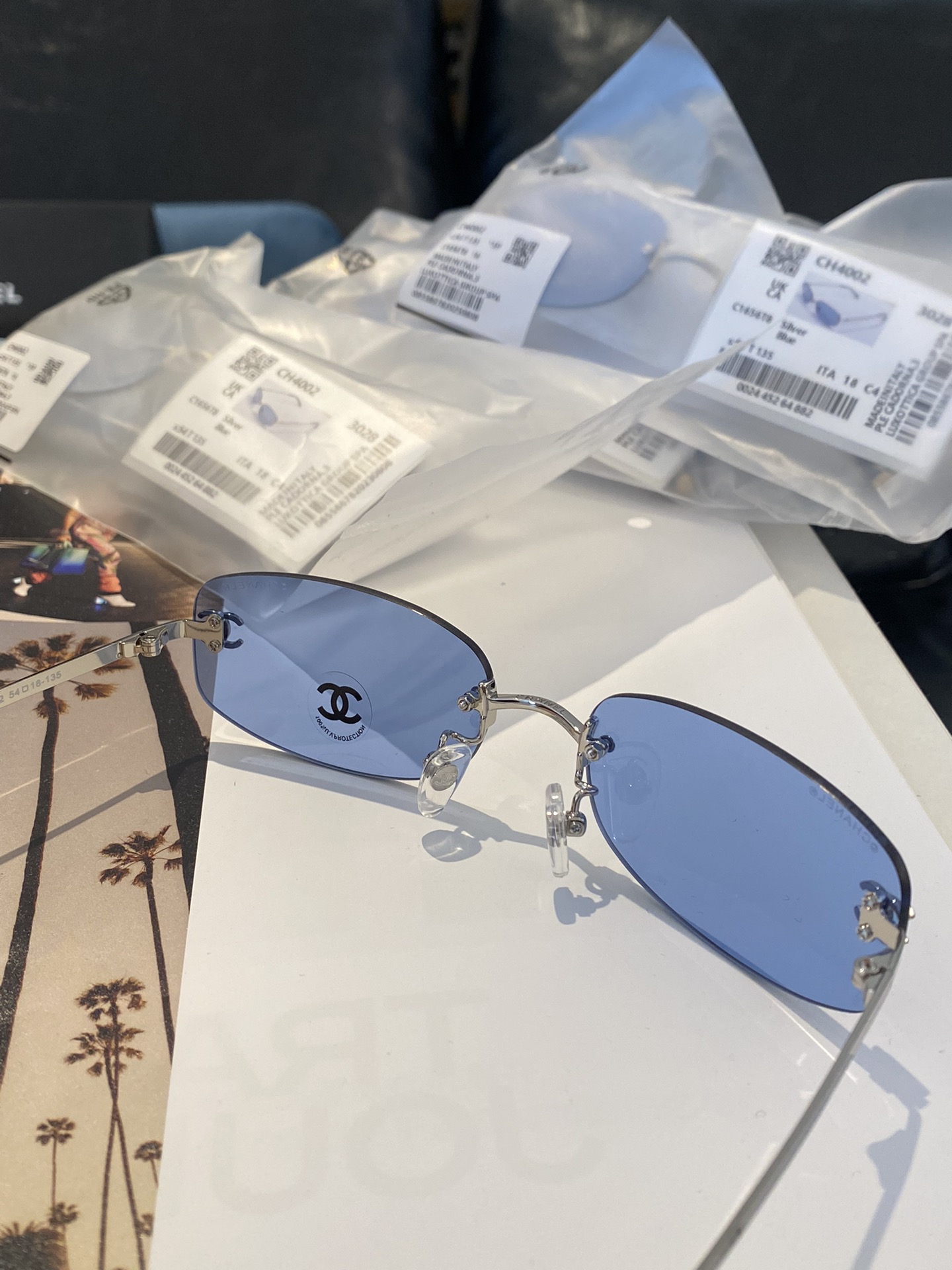  💙jennie with chanel vintage🕶️
🕶️ch4002  被妮神带。的中古香奶奶