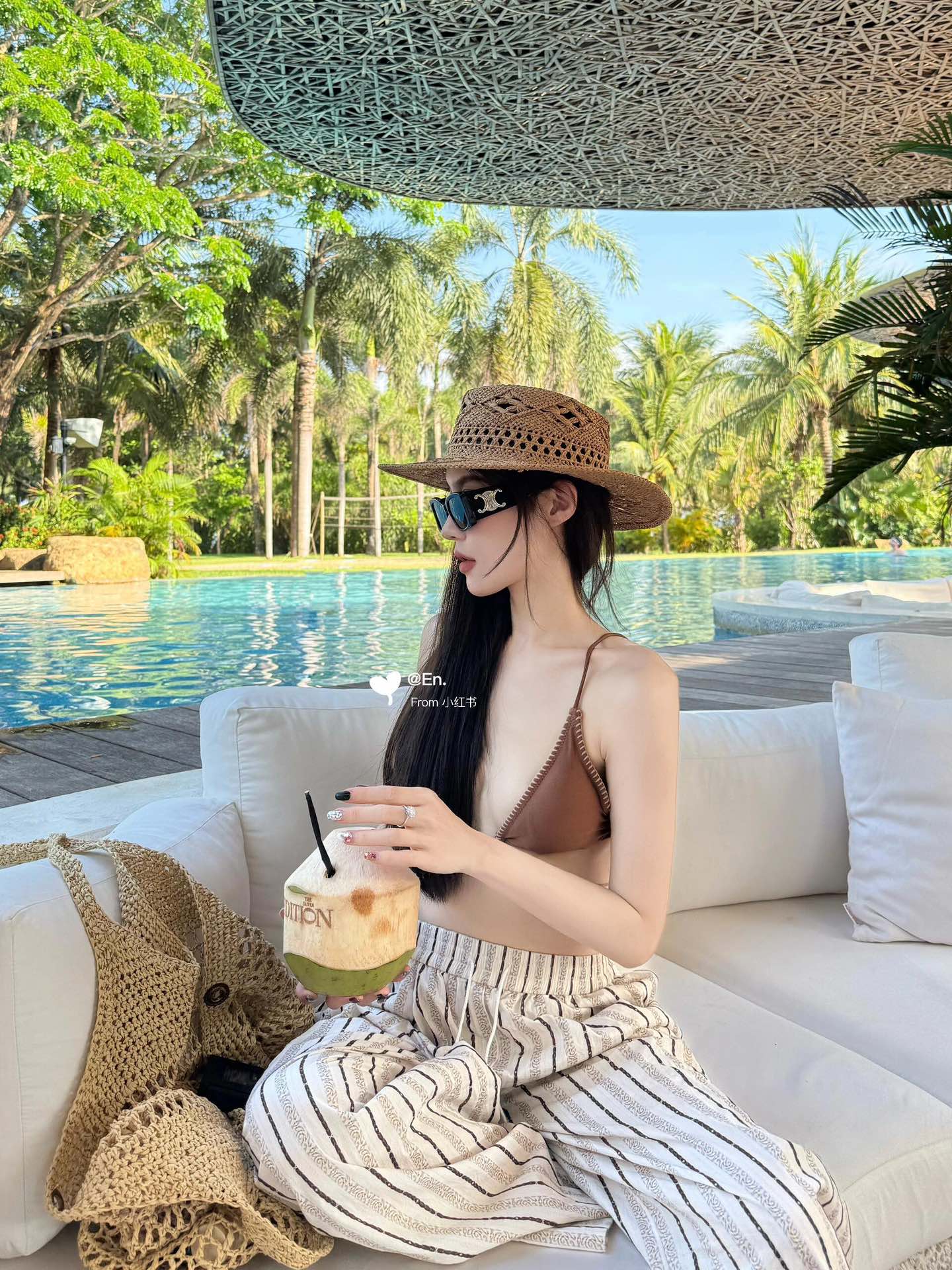 🕶️CL40282 Cara invisible definitiva, accesorio imprescindible para introvertidos de vacaciones 🖤