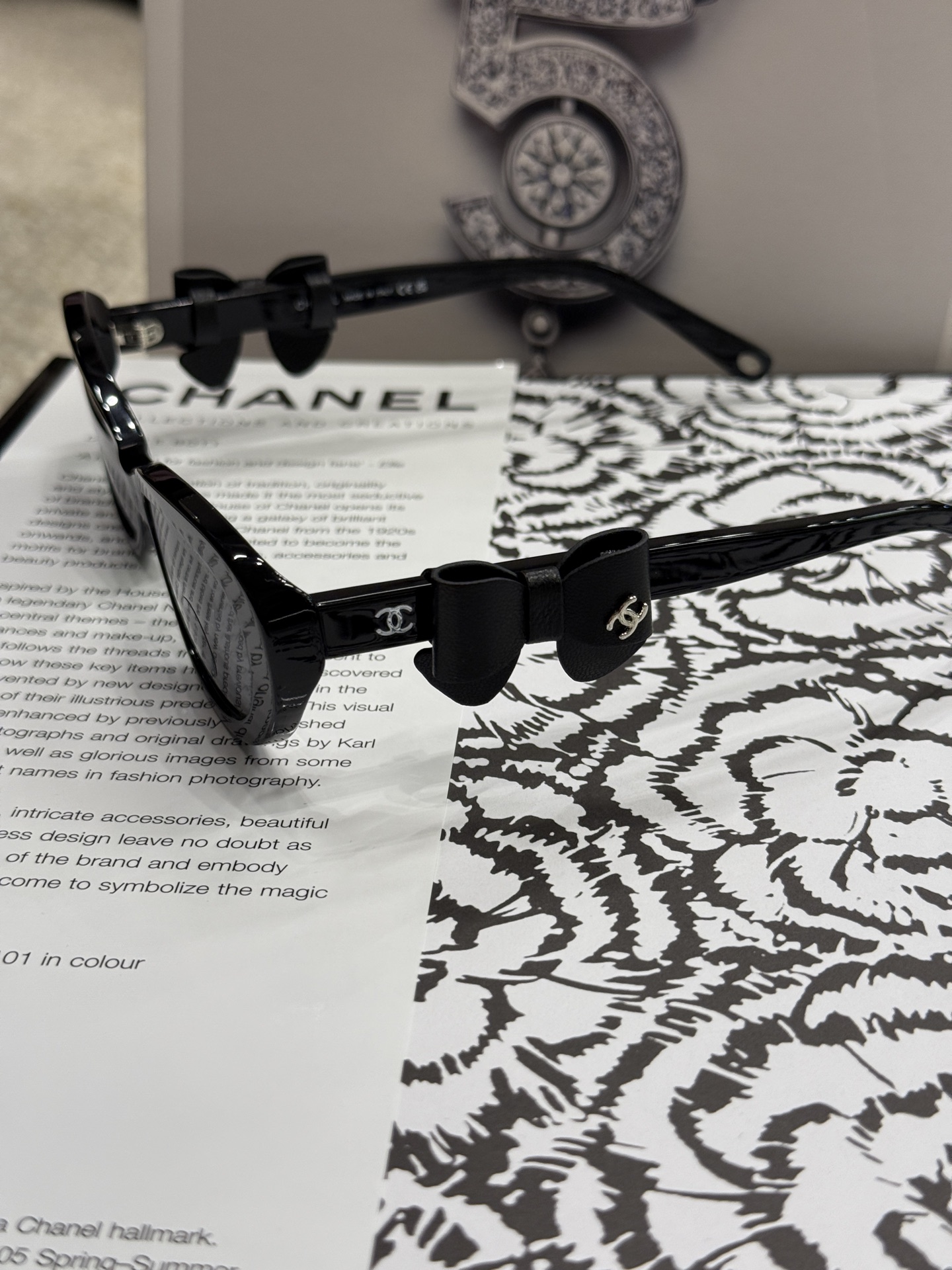 Chanel Sunglasses CH9181