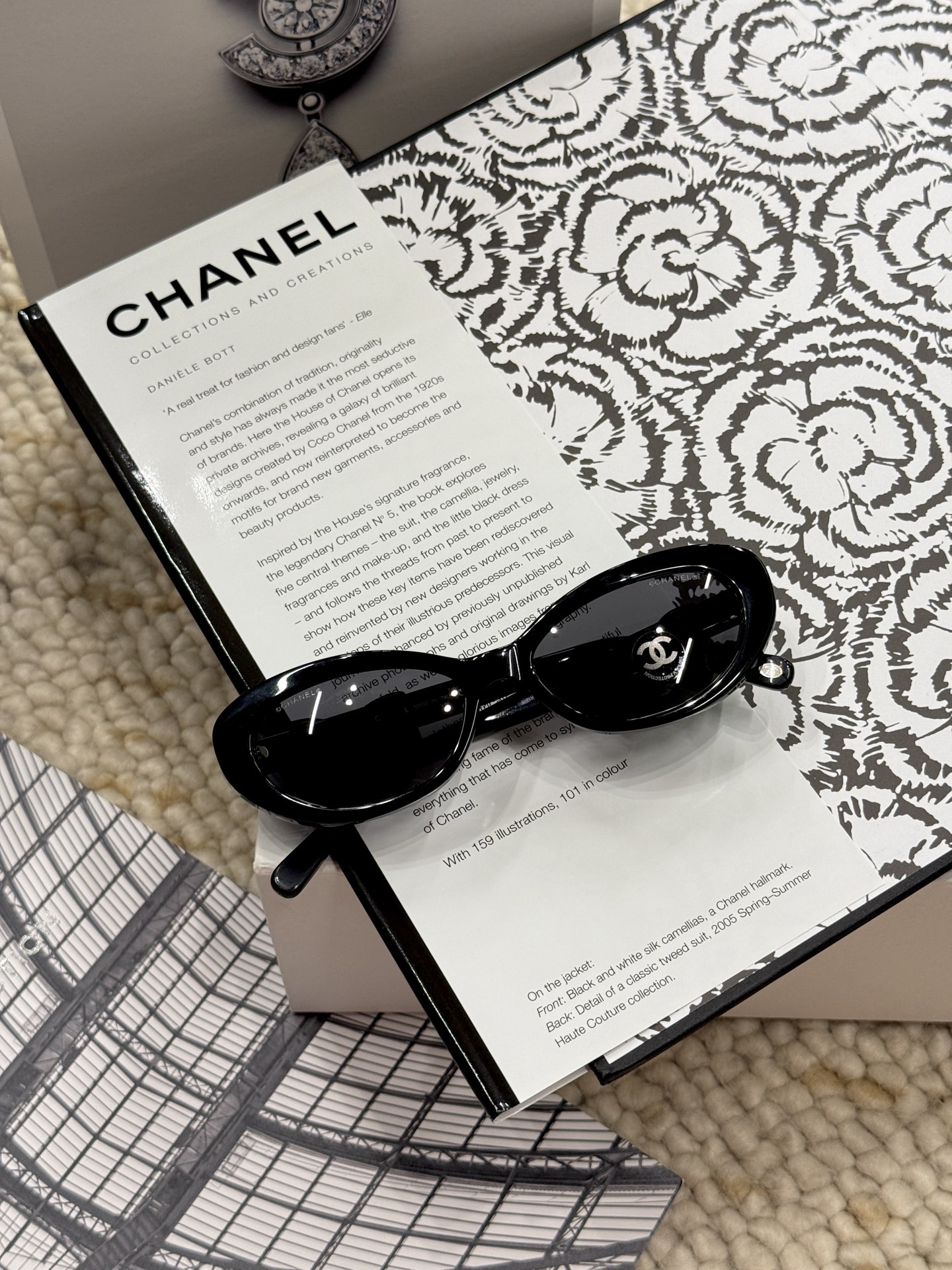 Chanel Sunglasses CH9181