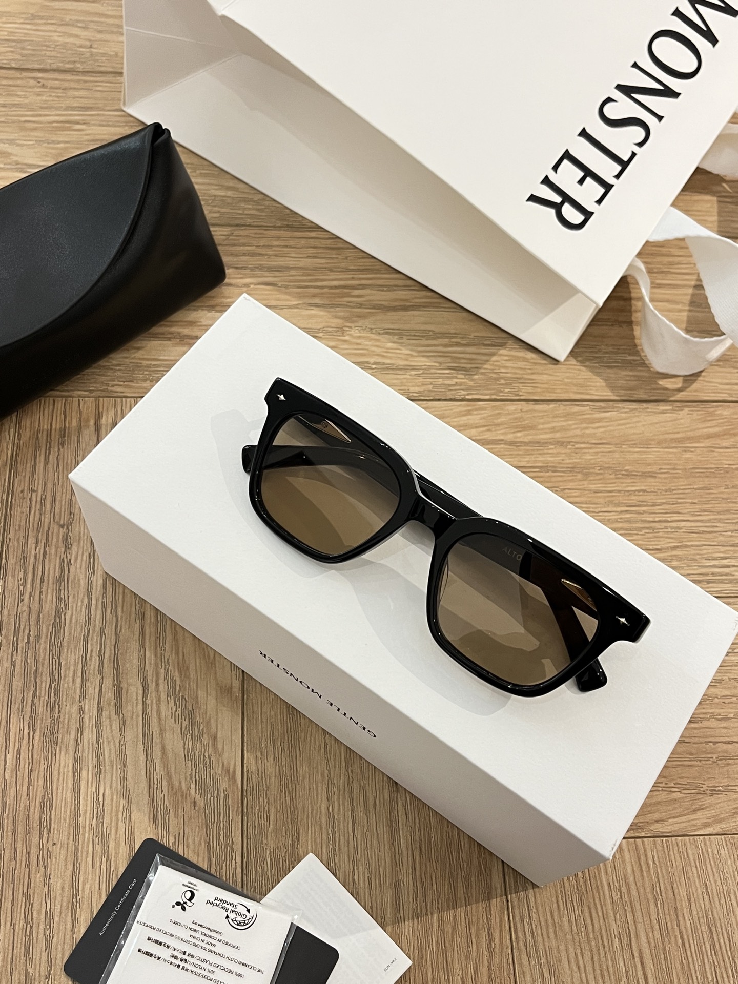 GENTLE MONSTER Alto Acetate Sunglasses Black Square