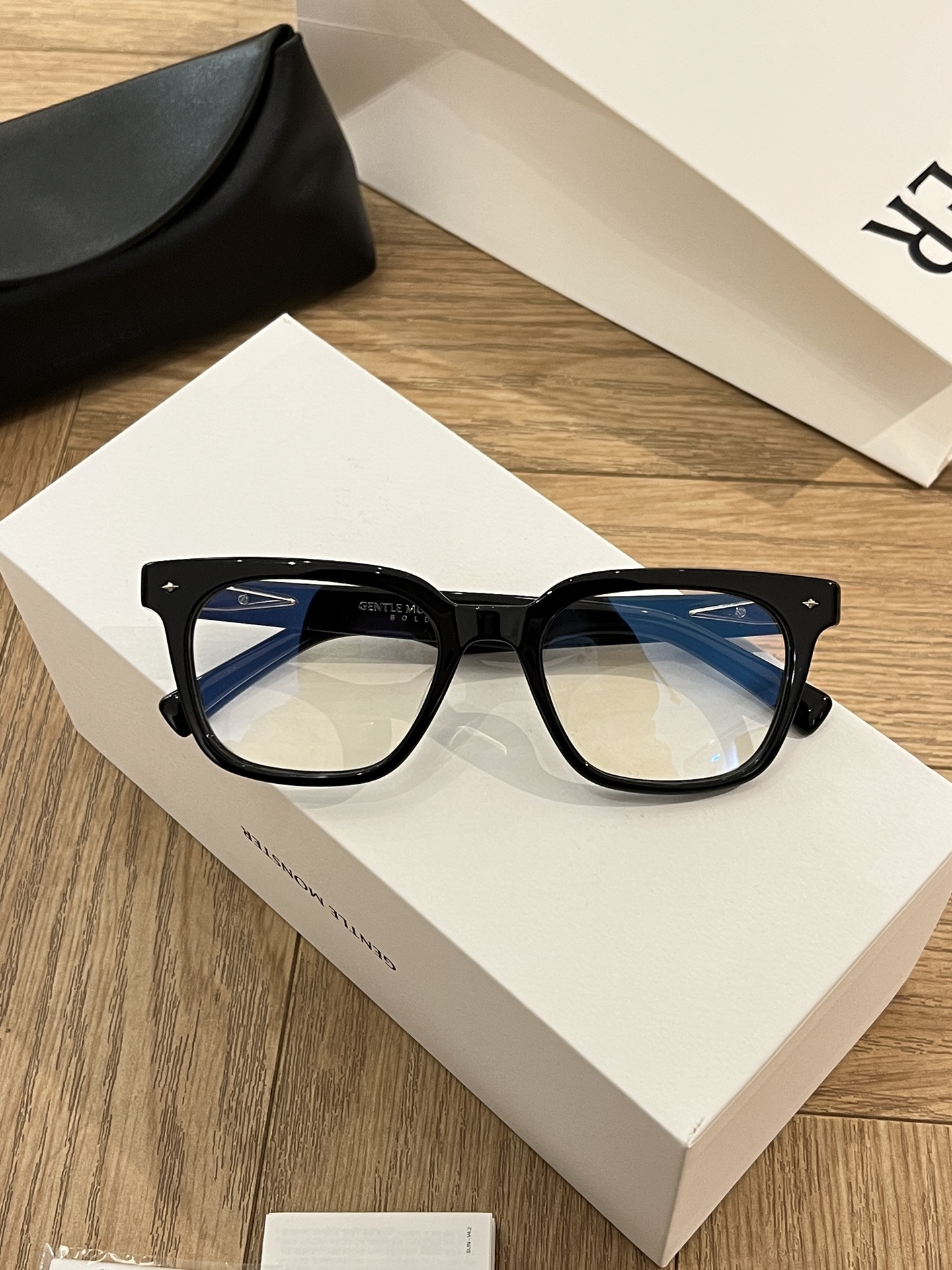 GENTLE Eyewear Acetate Black Frame