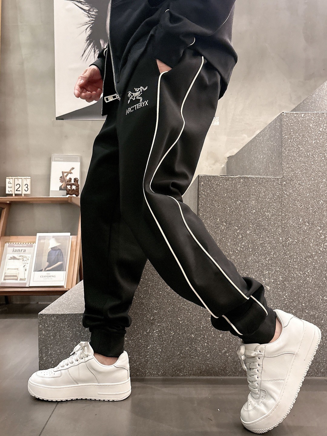 始祖鸟 2025全新爆款开衫套装 原单狠货🇭🇰倾注顶级设计师的精心之作 就为一个贴合、完美的上身效果 全