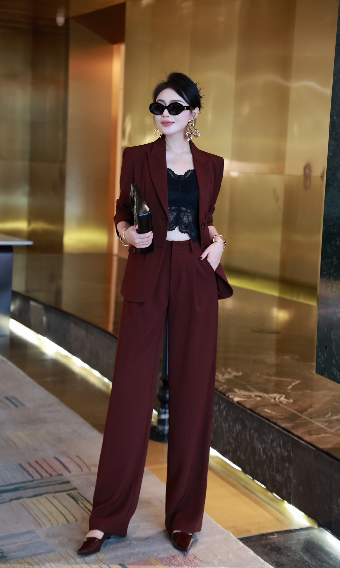 NO:323417,Model number G25030717 Saint Laurent YSL new high-end customized workplace women's professional suit set!  Two-barred lapel slim-fit and slim blazer loose straight trousers!  (M size shoulder width 39, bust 96, sleeve length 58, clothing length 70; waist 72, pants length 105) hair, saint laurent, saint laurent, jackets & coats, business suit, alexander wang19860909款号G25030717 圣罗兰YSL新款高端定制职场女性职业西服套装！两粒扣翻领修身显瘦西装外套宽松直筒长裤西裤！（M码肩宽39,胸围96,袖长58,衣长70；腰围72,裤长105）发,,saint laurent,saint laurent,jackets & coats,business suit,alexander wang,Women's clothing