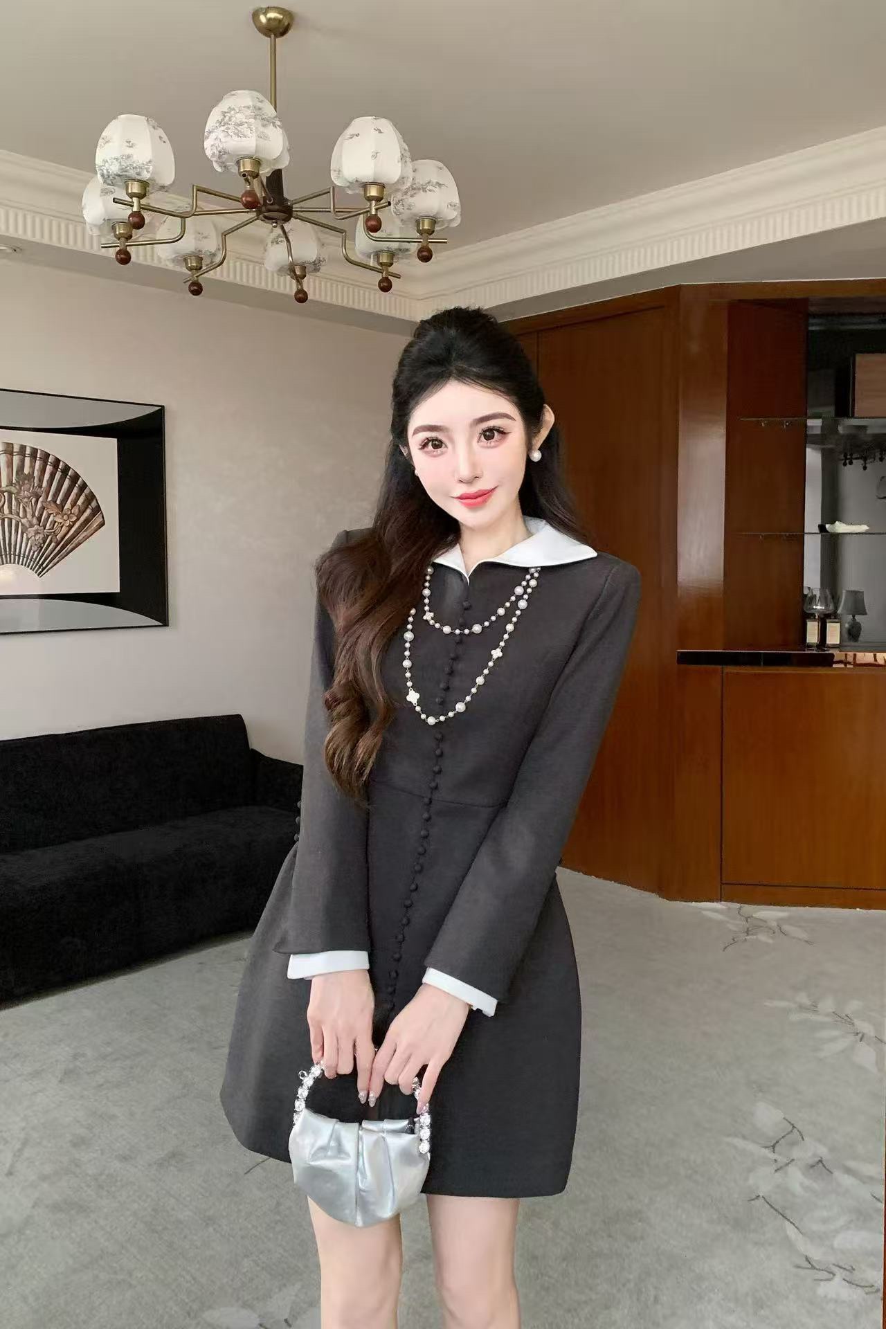 NO:658653,Style No. G25121354 Dio* new winter style, high-end customized fabrics, temperament, age-reducing, contrasting color lapels, wasp waist, slim slimming long-sleeved dress!  Gray, black, (M size shoulder width 39 with shoulder pads, bust 88, waist 70, sleeve length 57, skirt length 86) hair, dior, skirts, alexander wang19860909款号G25121354 Dio*冬季新款 高端定制面料、气质减龄撞色翻领黄蜂腰修身显瘦长袖连衣裙！灰色、黑色、 （M码肩宽39有垫肩,胸围88,腰围70,袖长57,裙长86）发,,dior,skirts,alexander wang,Women's clothing