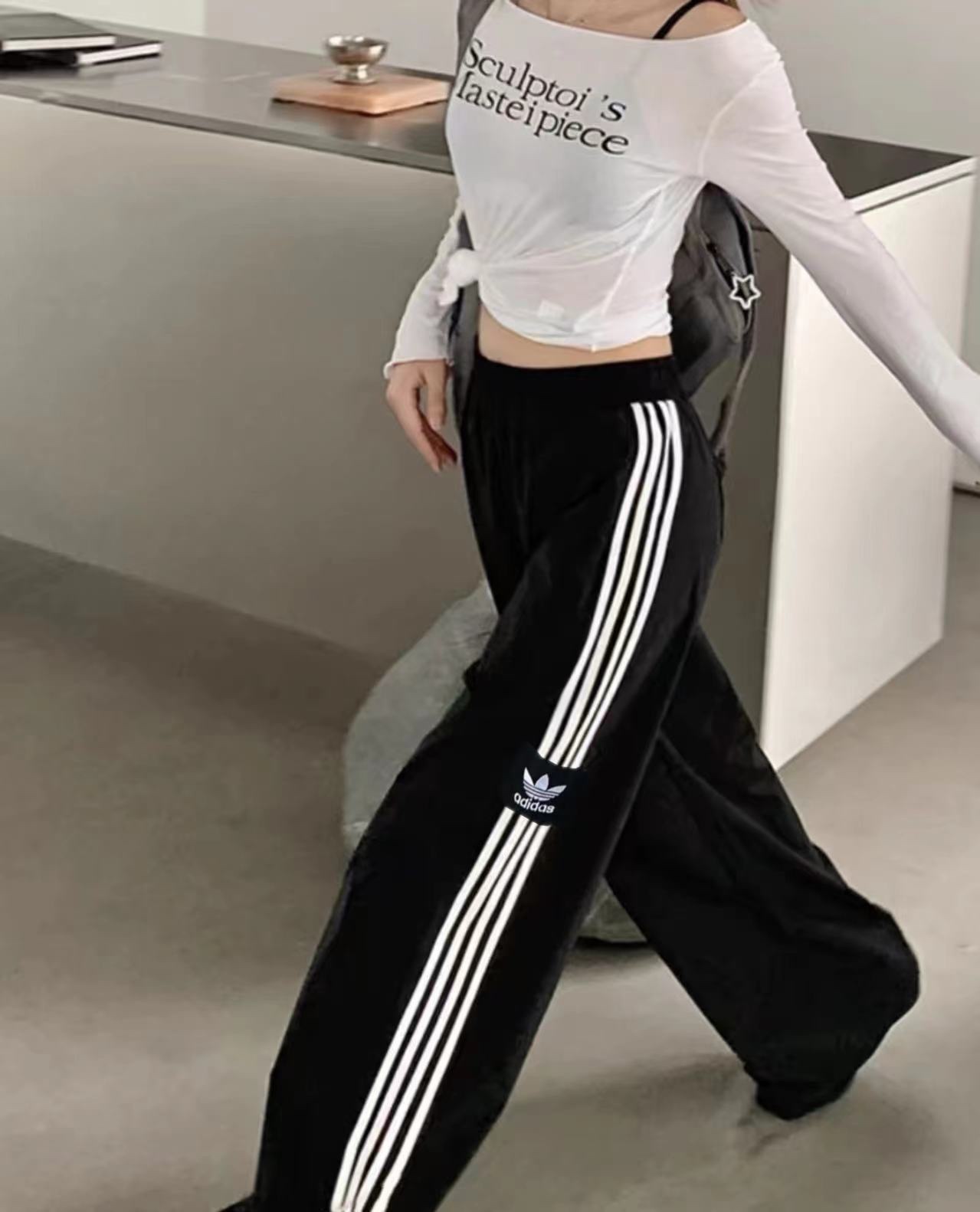 款号：7645
来了来了，ad家速干防晒阔腿裤来了❗️
经典美...