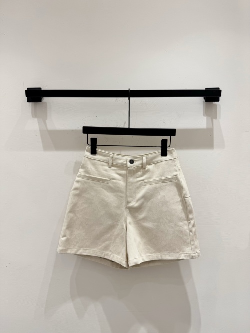 25Ss Beige Denim Shorts With Custom Logo Print - Slim Fit, Casual Style 1 25Ss Beige Denim Shorts With Custom Logo Print - Slim Fit, Casual Style