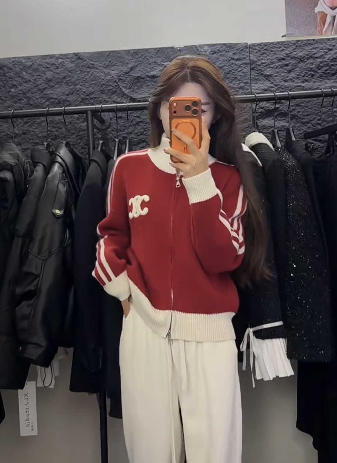 _dlq9s4u-X9jXv0yGkHN-5h-EMC6cg2UddI5G75g