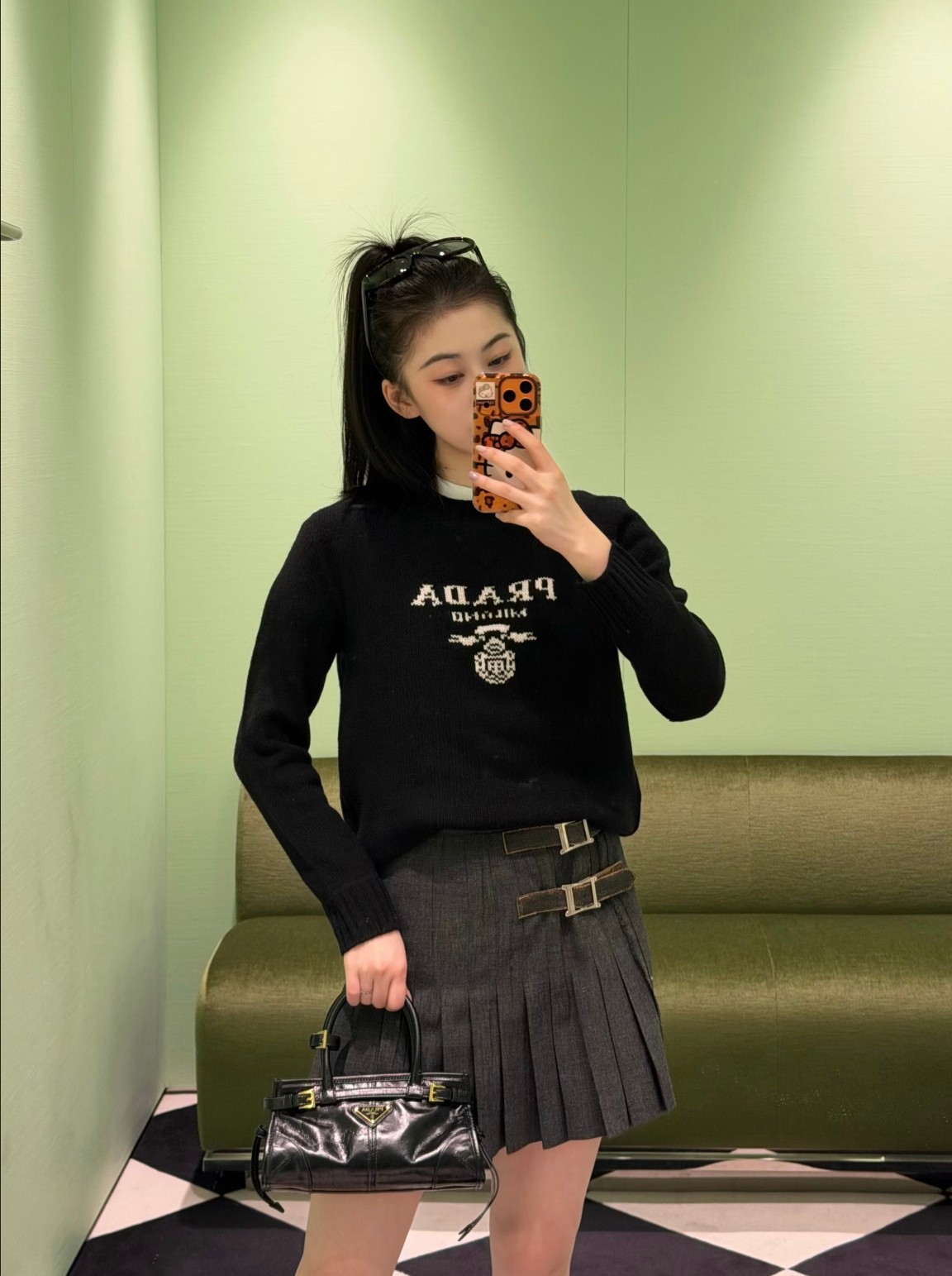 NO:740602,[Love] New style [Love]!  The latest PR 26NEW double belt buckle pleated skirt. Size SML.,,skirts,19860909[爱心]新款[爱心]！最新PR 26NEW 双腰带束扣百褶半身短裙.尺码SML.,,skirts,,Women's clothing