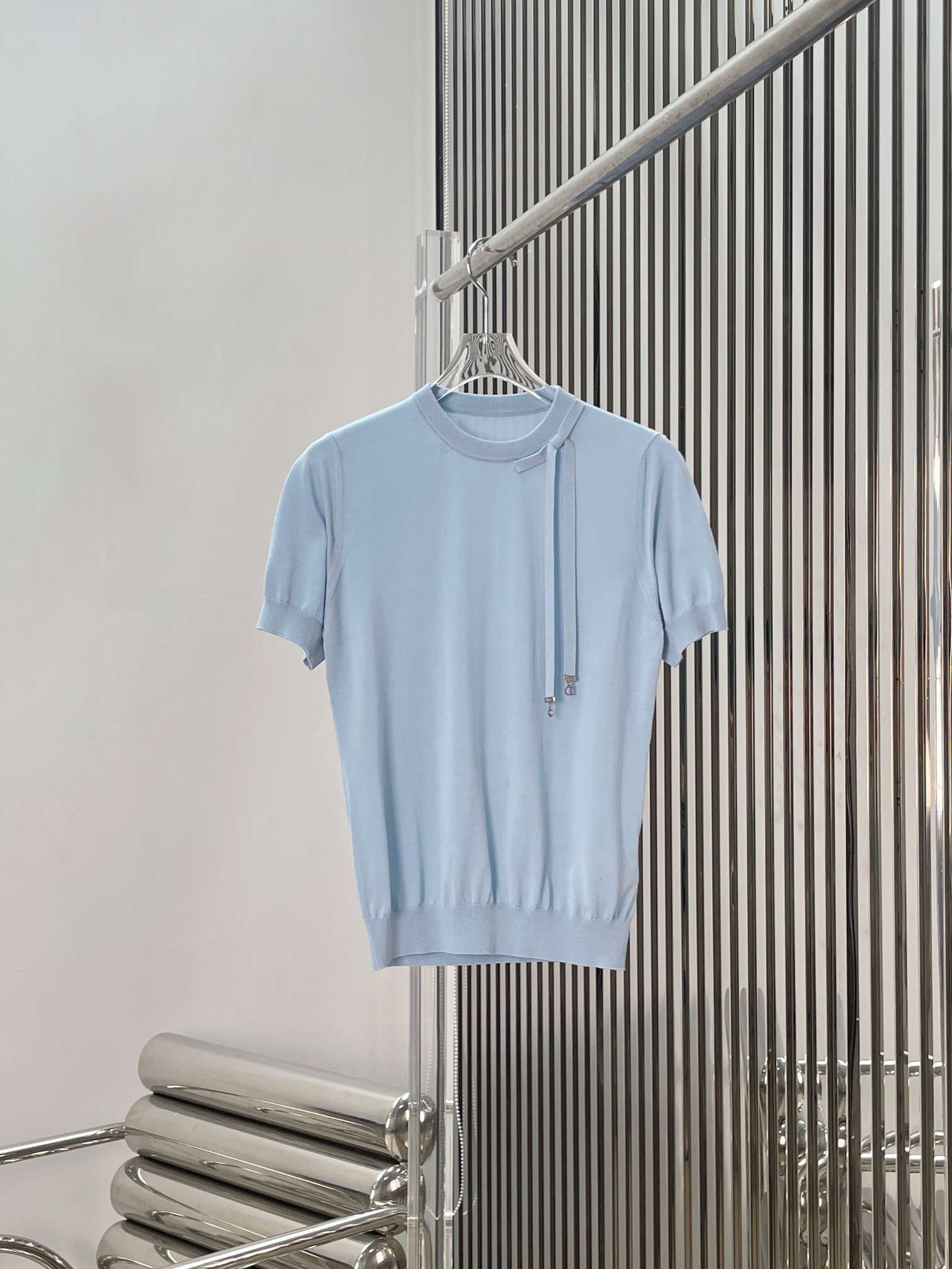 NO:740600,[Love] New style [Love]!  The latest D 26NEW bow short-sleeved knitted top. Blue pink size SML.,,T-shirt,19860909[爱心]新款[爱心]！最新D 26NEW 蝴蝶结短袖针织上衣.蓝色 粉色 尺码SML.,,T-shirt,,Women's clothing