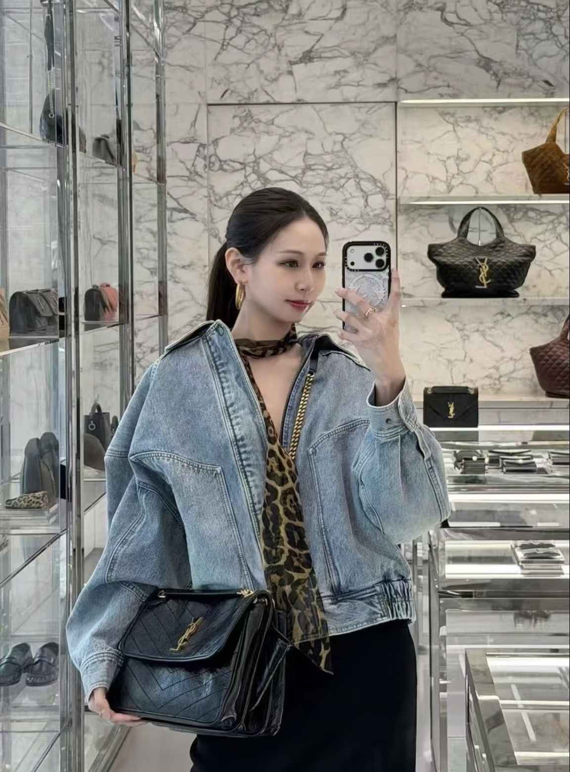 NO:797492,[Love] New style [Love]!  The latest SLP 26NEW zipper denim jacket. Size: S M L.P,,loro piana,jackets & coats,jackets & coats,19860909[爱心]新款[爱心]！最新SLP 26NEW 拉链牛仔夹克外套 .尺码:S M L.P,,loro piana,jackets & coats,jackets & coats,,Women's clothing