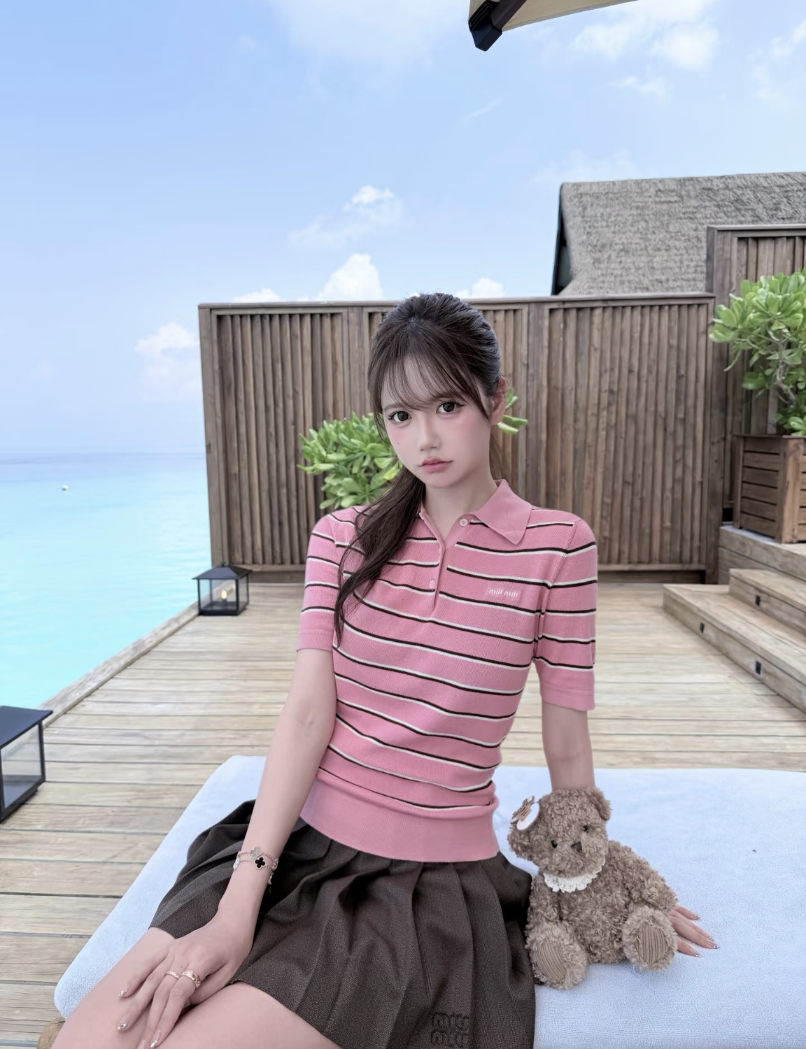 NO:797930,[Love] New style [Love]! The latest MIU 26NEW color-blocked striped POLO collar short-sleeved sweater. Color pink, yellow. Size: S M L.,,miumiu,T-shirt,19860909[爱心]新款[爱心]!最新MIU 26NEW 拼色条纹POLO领短袖针织衫.颜色粉色、黄色.尺码: S M L.,,miumiu,T-shirt,,Women's clothing