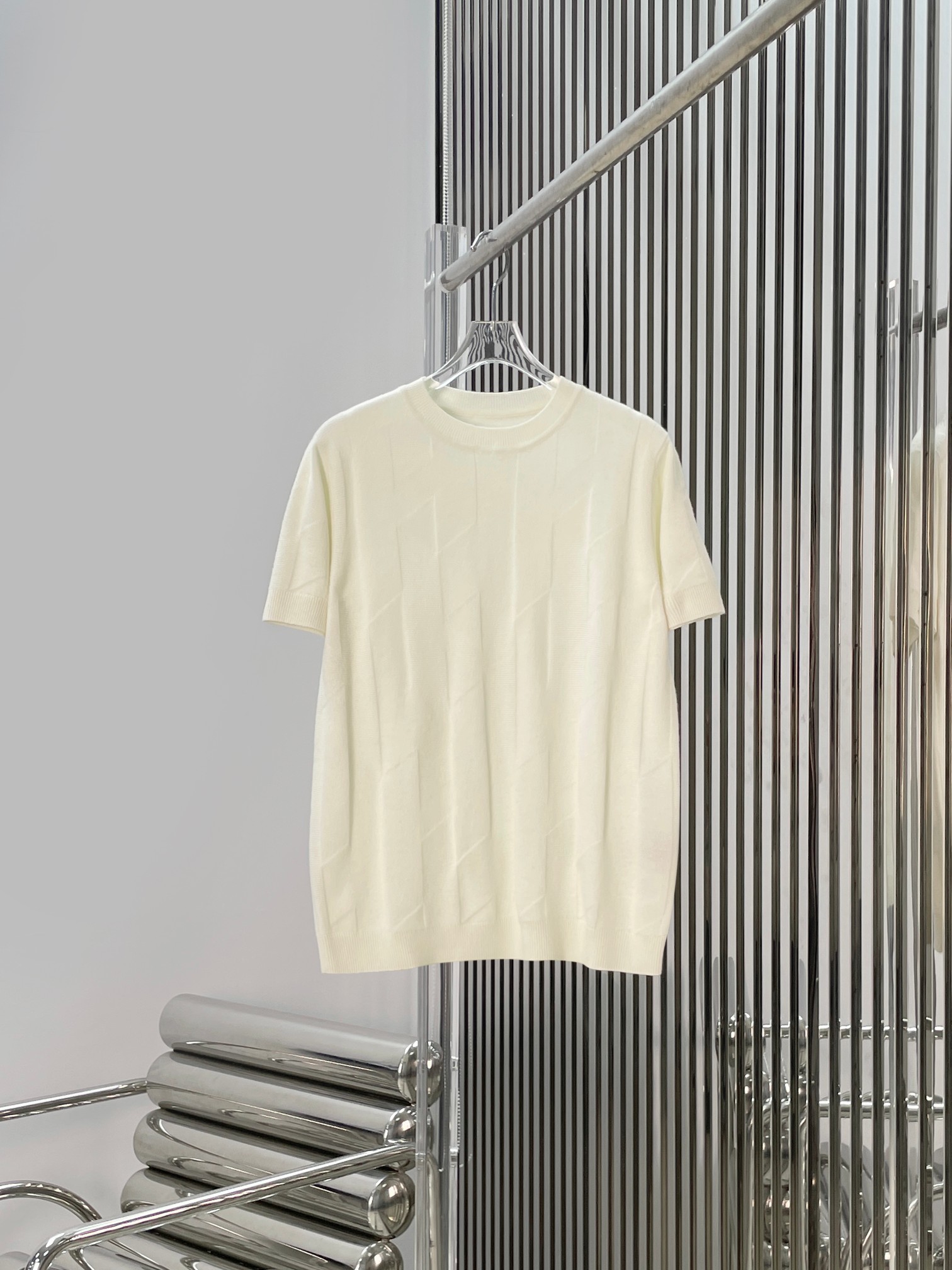 NO:798578,[Love] New style [Love]!  The latest H 26NEW Hermes printed round neck short-sleeved cardigan. Size SML.,, hermes, T-shirt,19860909[爱心]新款[爱心]！最新H 26NEW 爱马印花圆领短袖羊毛衫.尺码SML.,,hermes,T-shirt,,Women's clothing