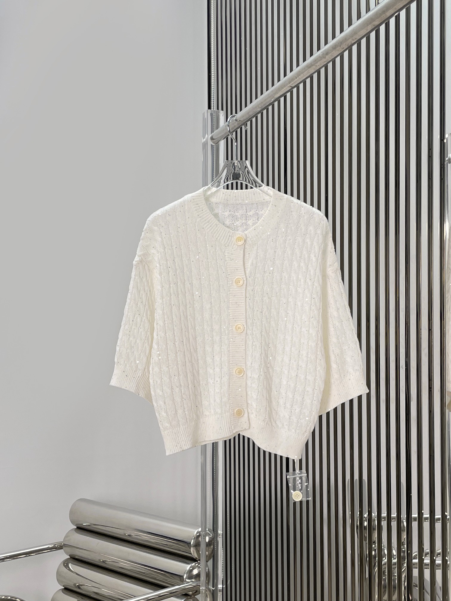 NO:798575,[Love] New style [Love]!  The latest BC 26NEW sequined linen twist knitted cardigan vest. Size SML. Open,,19860909[爱心]新款[爱心]！最新BC 26NEW 亮片亚麻麻花针织开衫背心.尺码SML.开,,,Women's clothing