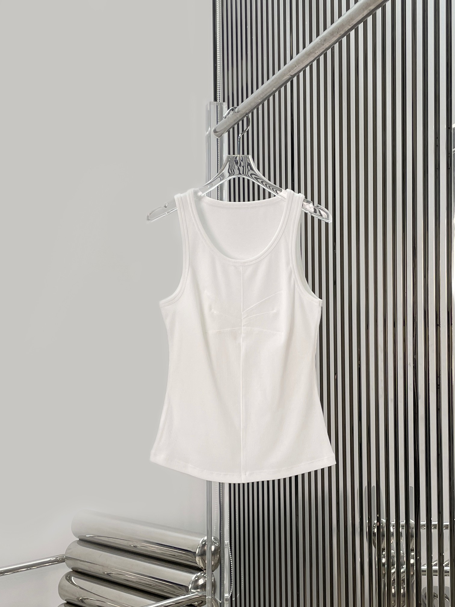 NO:799804,[Love] New style [Love]!  The latest ALA 26NEW U-neck cotton minimalist vest. Size SML.P,,19860909[爱心]新款[爱心]！最新ALA 26NEW U型领棉质极简背心.尺码SML.P,,,Women's clothing