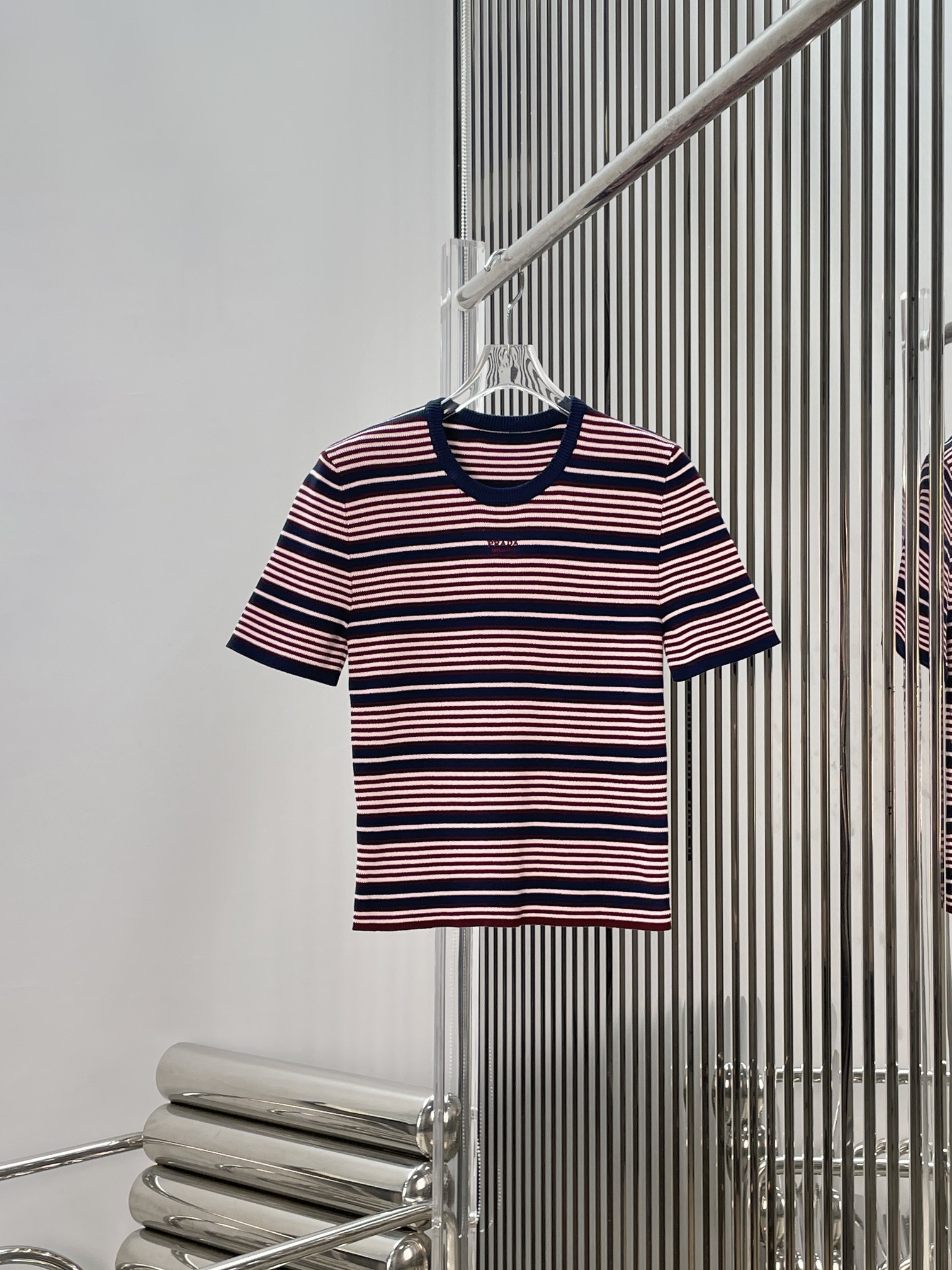 NO:835218,[Love] New style [Love]!  Latest PR 26NEW letter embroidered color block striped knitted short sleeves. Size SML.,,T-shirt,19860909[爱心]新款[爱心]！最新PR 26NEW 字母刺绣拼色条纹针织短袖.尺码SML.,,T-shirt,,Women's clothing