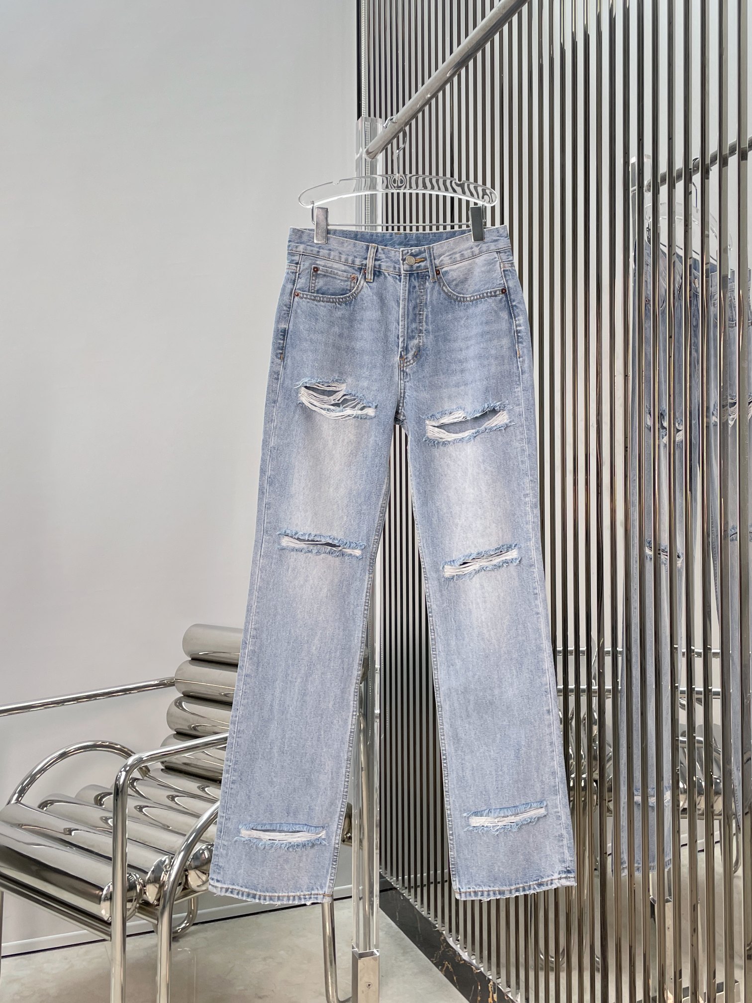 NO:836556,[Love] New style [Love]!  The latest ACNE 26NEW designed ripped washed straight jeans. Size XS SML.,,acne studios,jeans,19860909[爱心]新款[爱心]！最新ACNE 26NEW 设计感破洞水洗直筒牛仔裤.尺码XS SML.,,acne studios,jeans,,Women's clothing