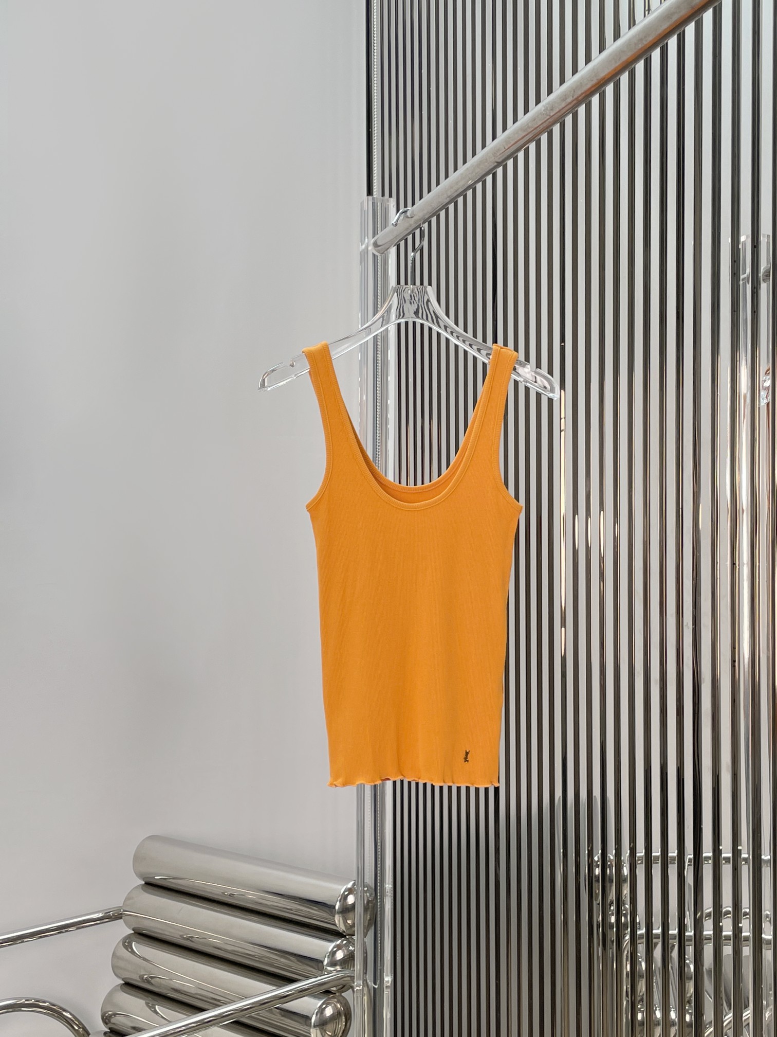 NO:844109,[Love] New style [Love]!  The latest SLP 26NEW U-neck design camisole. Size XS SML.,,loro piana,19860909[爱心]新款[爱心]！最新SLP 26NEW U领设计吊带小背心.尺码XS SML.,,loro piana,,Women's clothing
