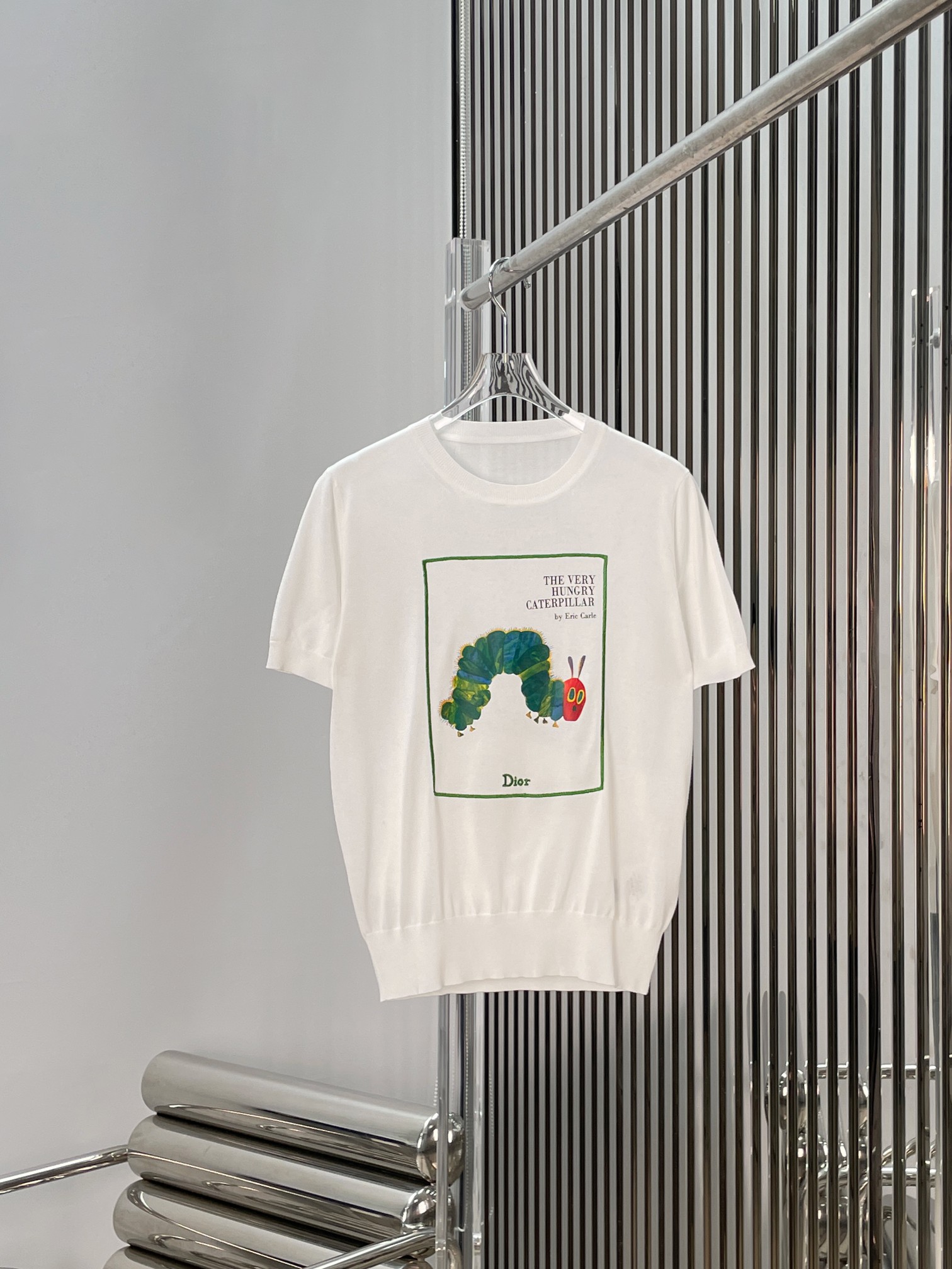 NO:865696,[Love] New style [Love]!  The latest D 26NEW fun cartoon caterpillar print round neck short-sleeved top. Size SML.,,T-shirt,19860909[爱心]新款[爱心]！最新D 26NEW 趣味卡通毛毛虫印花圆领短袖上衣.尺码SML.,,T-shirt,,Women's clothing