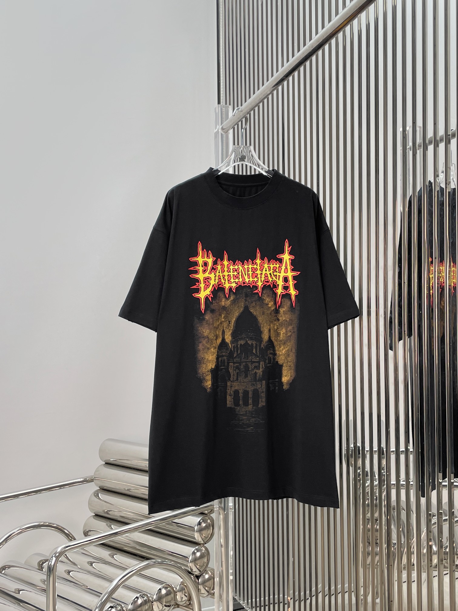 NO:867724,[Love] New style [Love]!  The latest BA 26NEW flame letter castle printed short-sleeved T-shirt. Size XS SML.,, T-shirt, tees, t-shirt,19860909[爱心]新款[爱心]！最新BA 26NEW 火焰字母城堡印花短袖T恤.尺码XS SML.,,T-shirt,tees，t-shirt,,Women's clothing