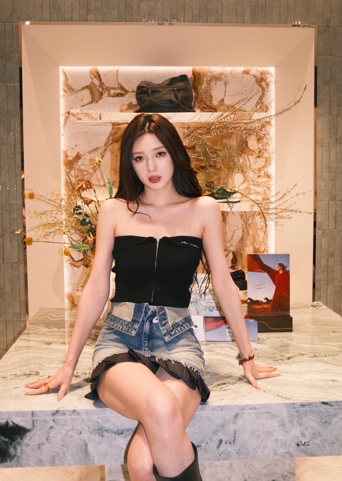 NO:875162,[Love] New style [Love]!  The latest ANN 26NEW zipper design tube top knitted top. Color black, white. Size SML., brooch, breastpin,19860909[爱心]新款[爱心]！最新ANN 26NEW 拉链设计抹胸针织上衣.颜色黑、白.尺码SML.,,brooch，breastpin,,Women's clothing