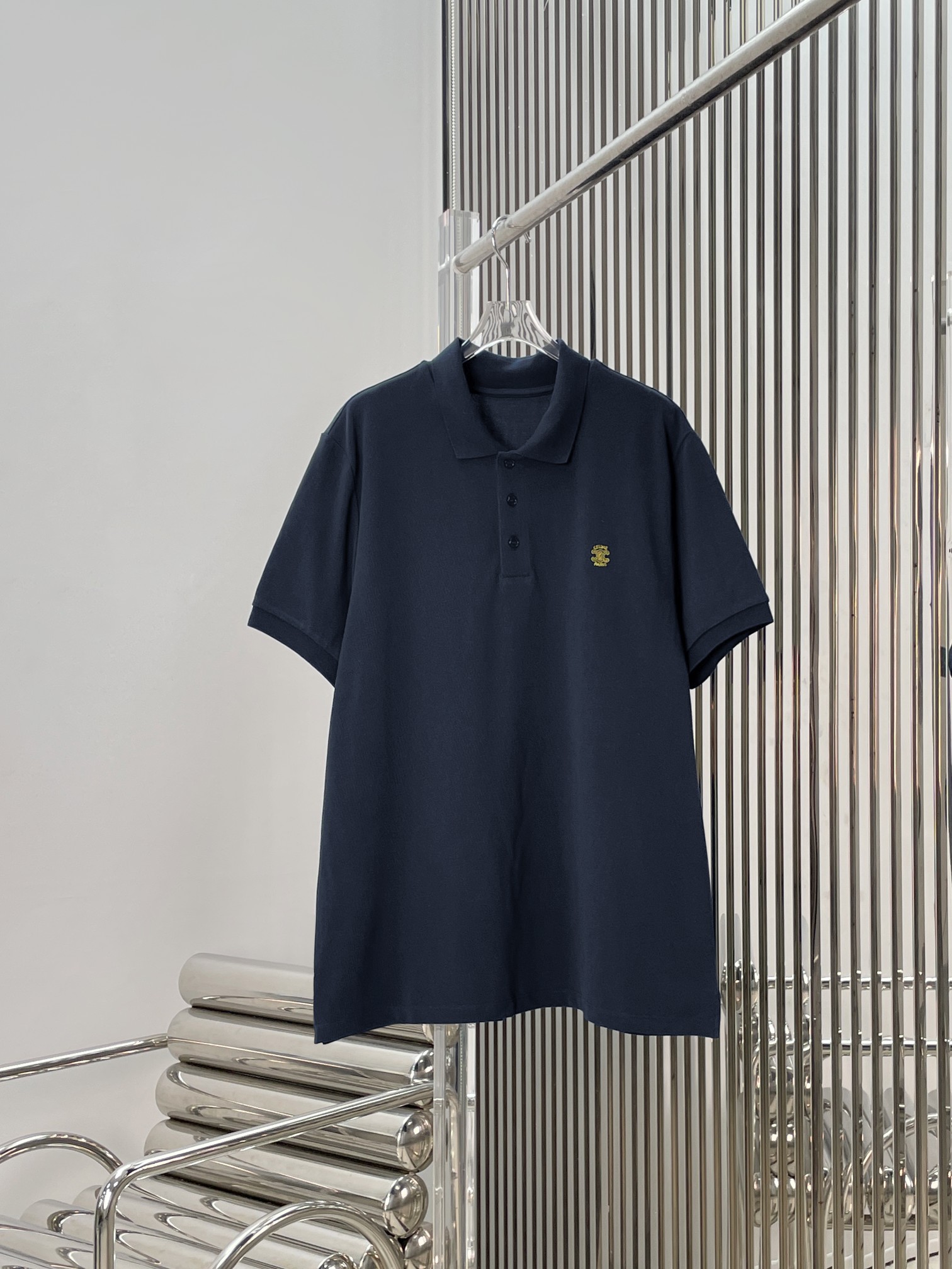 NO:891309,[Love] New style [Love]!  The latest CE 26NEW Arc de Triomphe logo embroidered lapel short-sleeved polo shirt. Size XS SML.,,T-shirt,19860909[爱心]新款[爱心]！最新CE 26NEW 凯旋门 logo刺绣翻领短袖polo衫.尺码XS SML.,,T-shirt,,Women's clothing