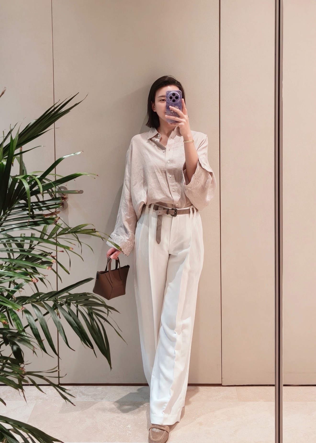 NO:893463,[Love] New style [Love]!  The latest BC 26NEW embroidered sequined long-sleeved linen loose shirt. Size XS SML.,,shirts,19860909[爱心]新款[爱心]！最新BC 26NEW 刺绣珠片长袖亚麻宽松衬衫.尺码XS SML.,,shirts,,Women's clothing