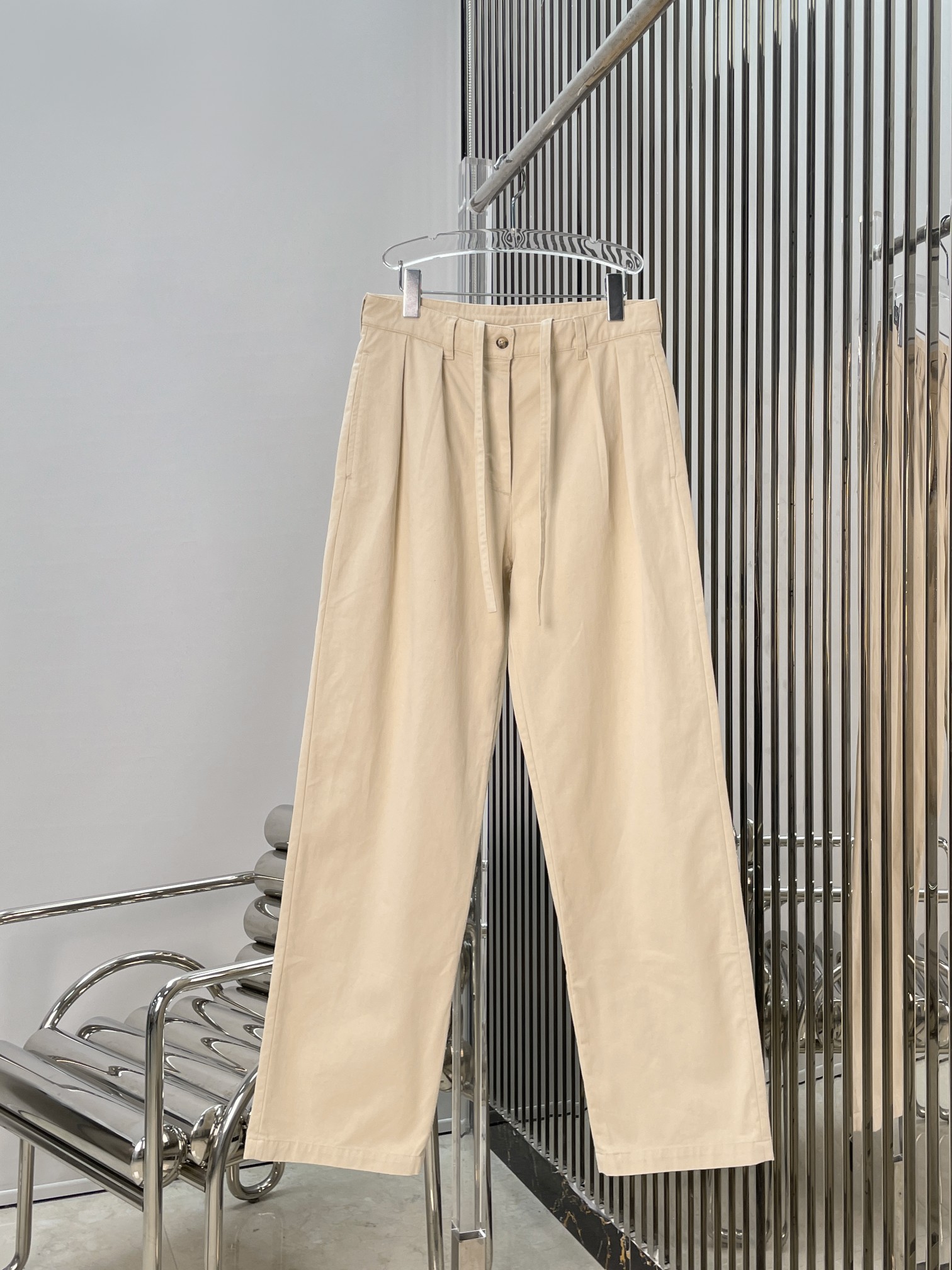 NO:907861,[Love] New style [Love]!  Latest PR 26NEW wide-leg casual trousers with distressed belt loops. Size XS SML.,,19860909[爱心]新款[爱心]！最新PR 26NEW 腰带环做旧阔腿休闲长裤.尺码XS SML.,,,Women's clothing