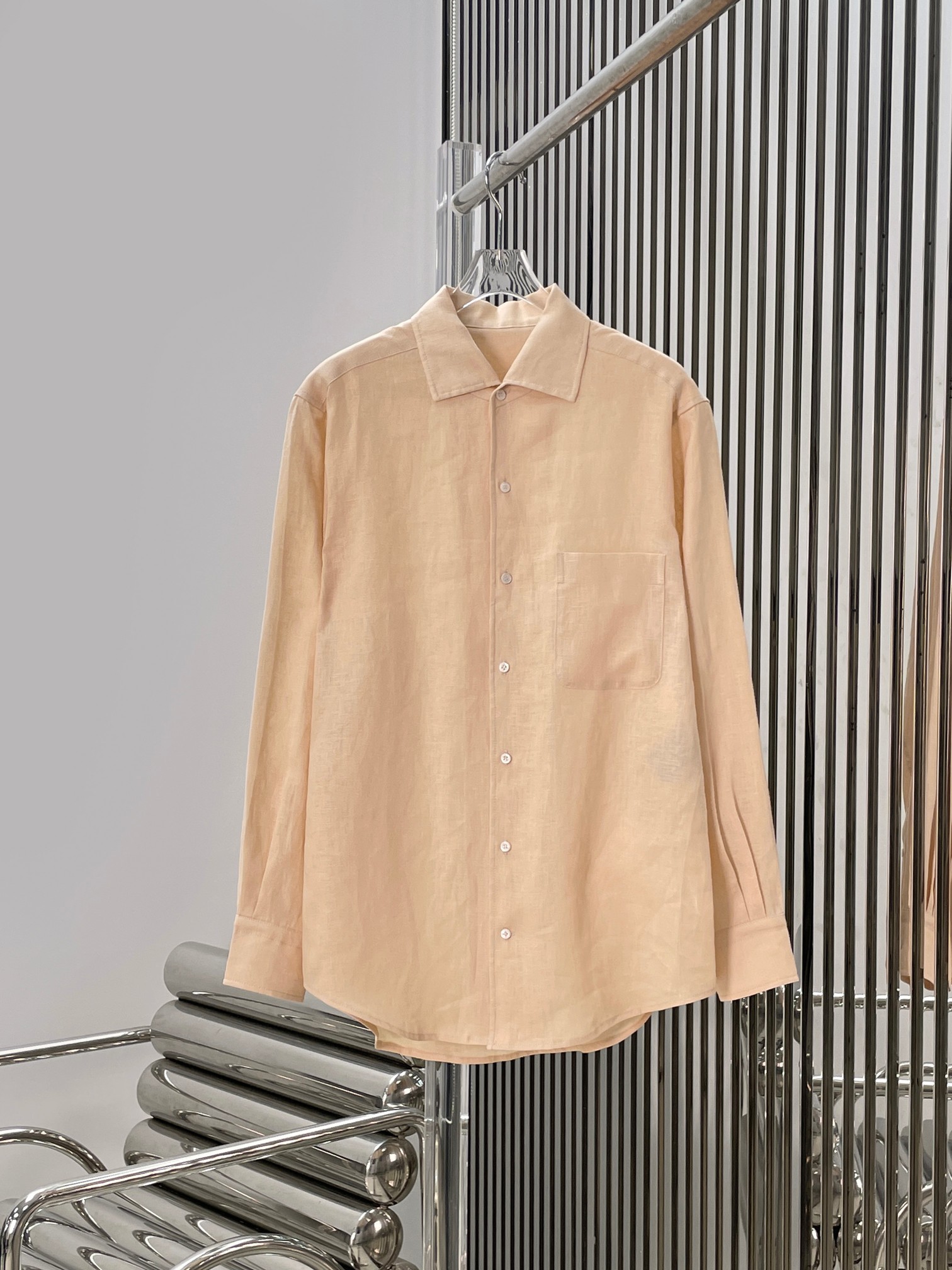NO:908654,[Love] New style [Love]!  The latest LP 26NEW classic linen versatile old money shirt. Colors brown, white, orange pink, light khaki, beige. Size: XS SML.,,loro piana,shirts,19860909[爱心]新款[爱心]！最新LP 26NEW 经典亚麻百搭老钱衬衫.颜色棕、白、橘粉、浅卡其、米色.尺码:XS SML.,,loro piana,shirts,,Women's clothing