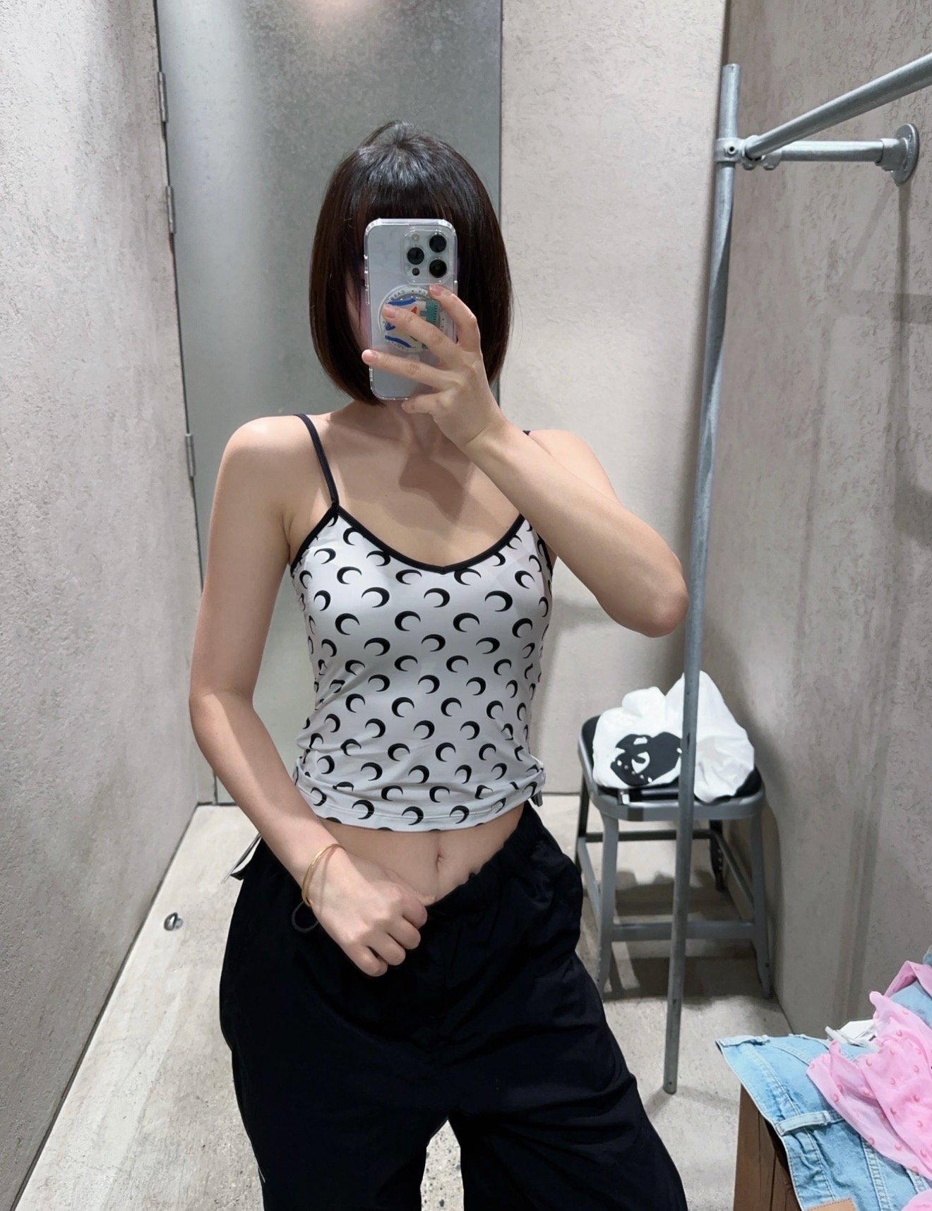 NO:908702,[Love] New style [Love]!  The latest MARINE 26NEW little moon printed camisole top. Color black, white. Size XS SML.,,19860909[爱心]新款[爱心]！最新MARINE 26NEW 小月亮印花吊带背心上衣.颜色黑、白.尺码XS SML.,,,Women's clothing