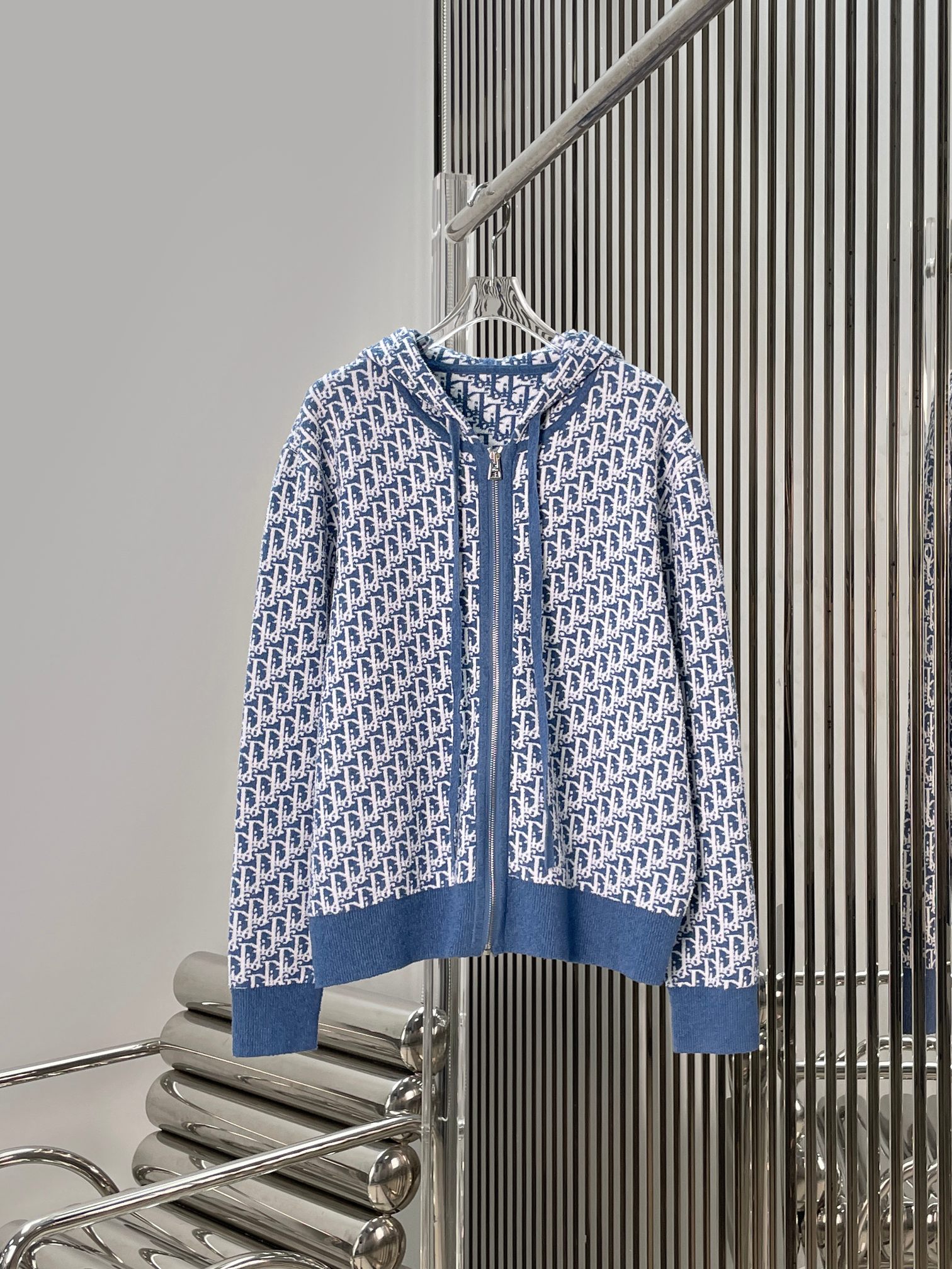 NO:924150,[Love] New style [Love]!  The latest D 26NEW classic jacquard drawstring knitted suit, hooded jacket + drawstring shorts. Size SML. Jackets, shorts, jackets & coats, hats,19860909[爱心]新款[爱心]！最新D 26NEW 经典提花抽绳针织套装,连帽外套+抽绳短裤.尺码SML.外套,,shorts,jackets & coats,hats,,Women's clothing