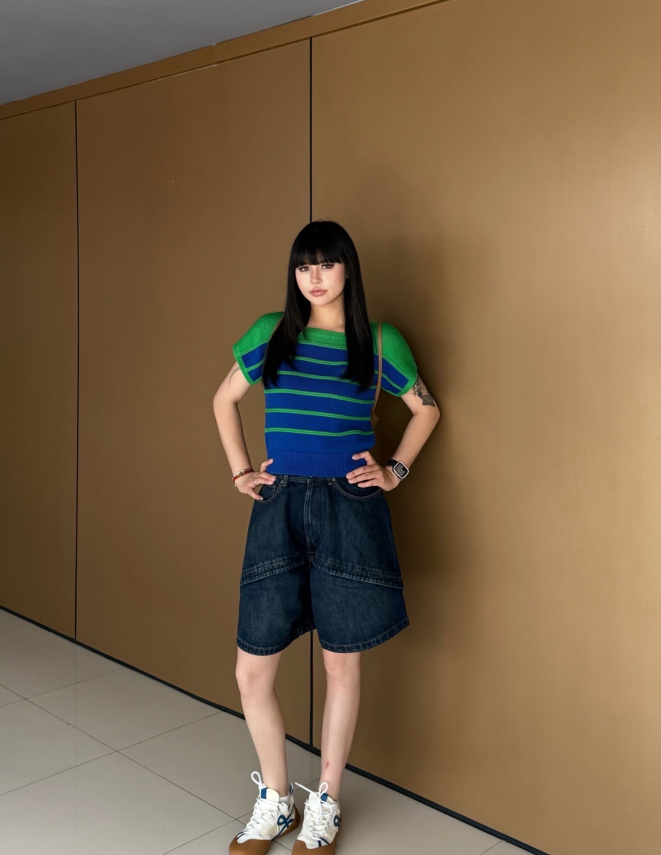NO:929398,[Love] New style [Love]!  The latest LOE 26NEW retro washed blue asymmetric structure denim shorts. Size XS SML.,,loewe,shorts,19860909[爱心]新款[爱心]！最新 LOE 26NEW 复古水洗蓝不对称结构牛仔短裤.尺码XS SML.,,loewe,shorts,,Women's clothing