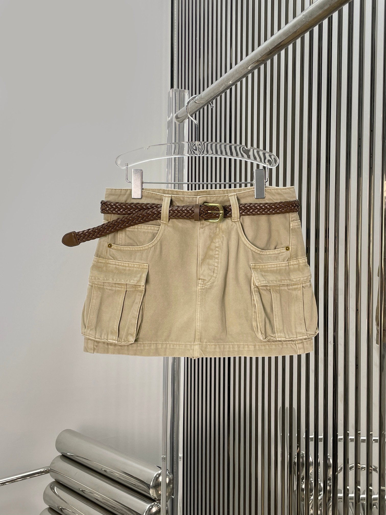 NO:932502,[Love] New style [Love]!  The latest 26NEW MISS retro belt work denim skirt pants. Size XS SML.,,skirts,19860909[爱心]新款[爱心]！最新 26NEW MISS 复古腰带工装牛仔裙裤.尺码XS SML.,,skirts,,Women's clothing