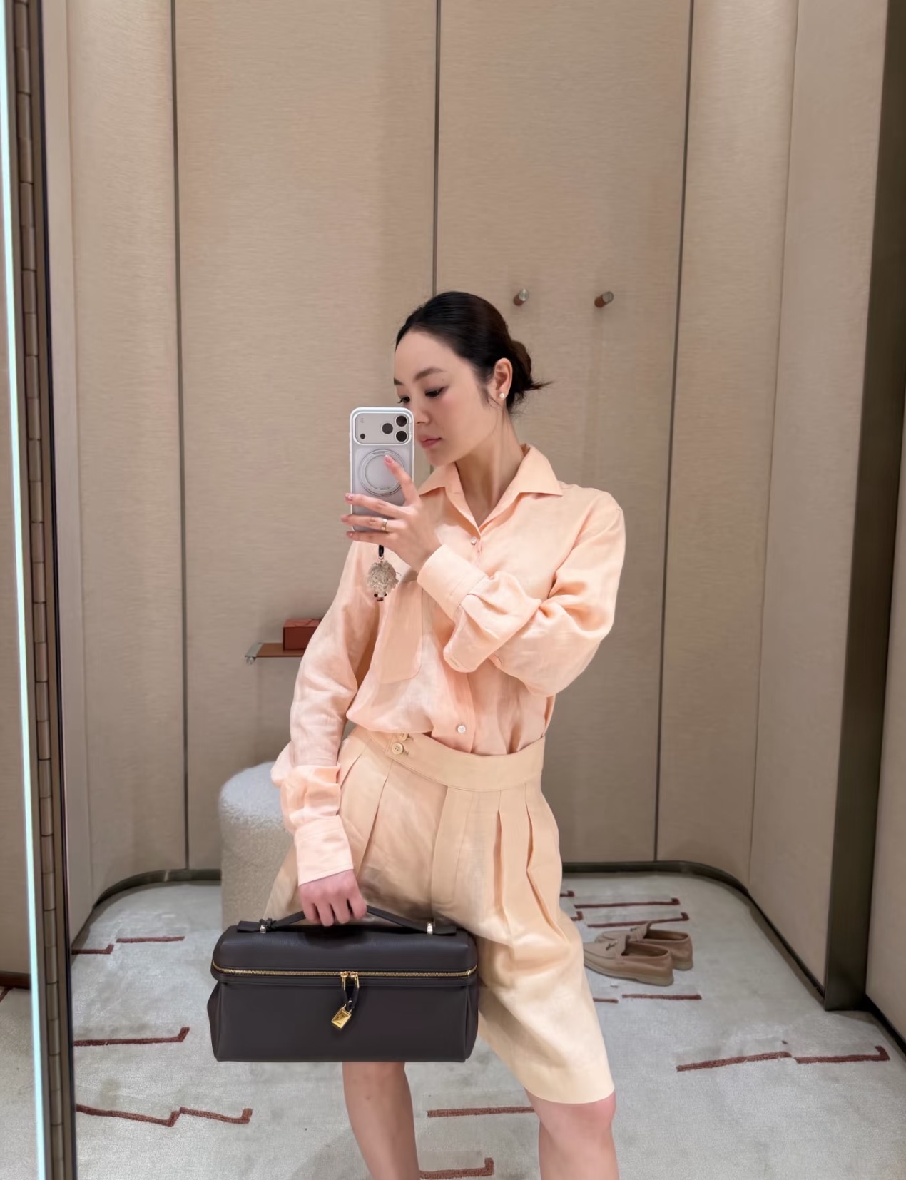 NO:934398,[Love] New style [Love]!  The latest LP 26NEW rain and dew linen pleated old money style shorts. Size: XS SML.,,loro piana,shorts,19860909[爱心]新款[爱心]！最新LP 26NEW 雨露麻褶裥老钱风短裤.尺码:XS SML.,,loro piana,shorts,,Women's clothing