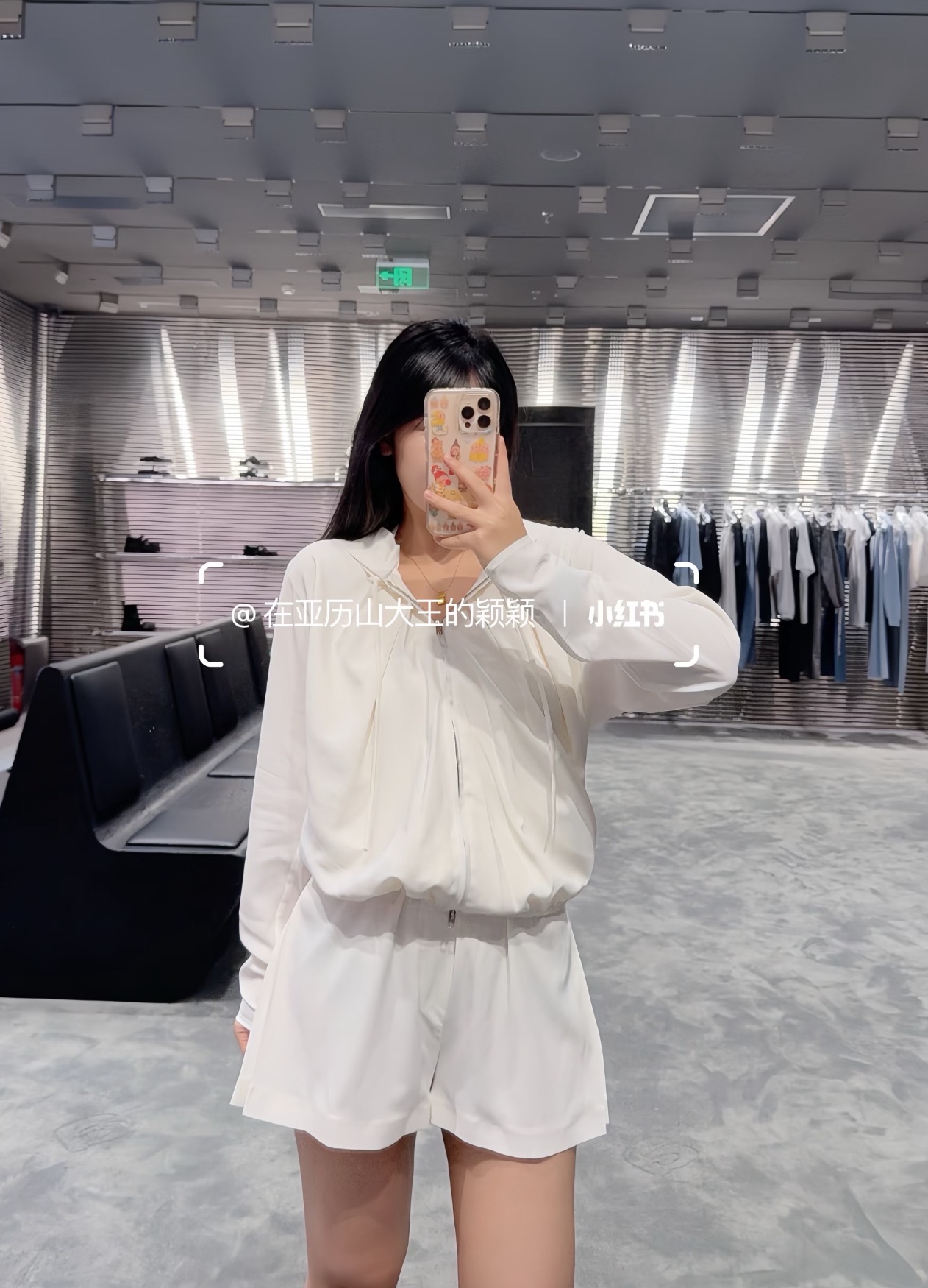 NO:944749,[Love] New style [Love]! Latest AW 26NEW Pleated collar drawstring hooded coat shorts suit, coat + shorts. Size XS SML. Jackets, shorts, jackets & coats, hats,19860909[爱心]新款[爱心]!最新AW 26NEW 褶裥领口抽绳连帽外套短裤套装,外套+短裤.尺码XS SML.外套,,shorts,jackets & coats,hats,,Women's clothing