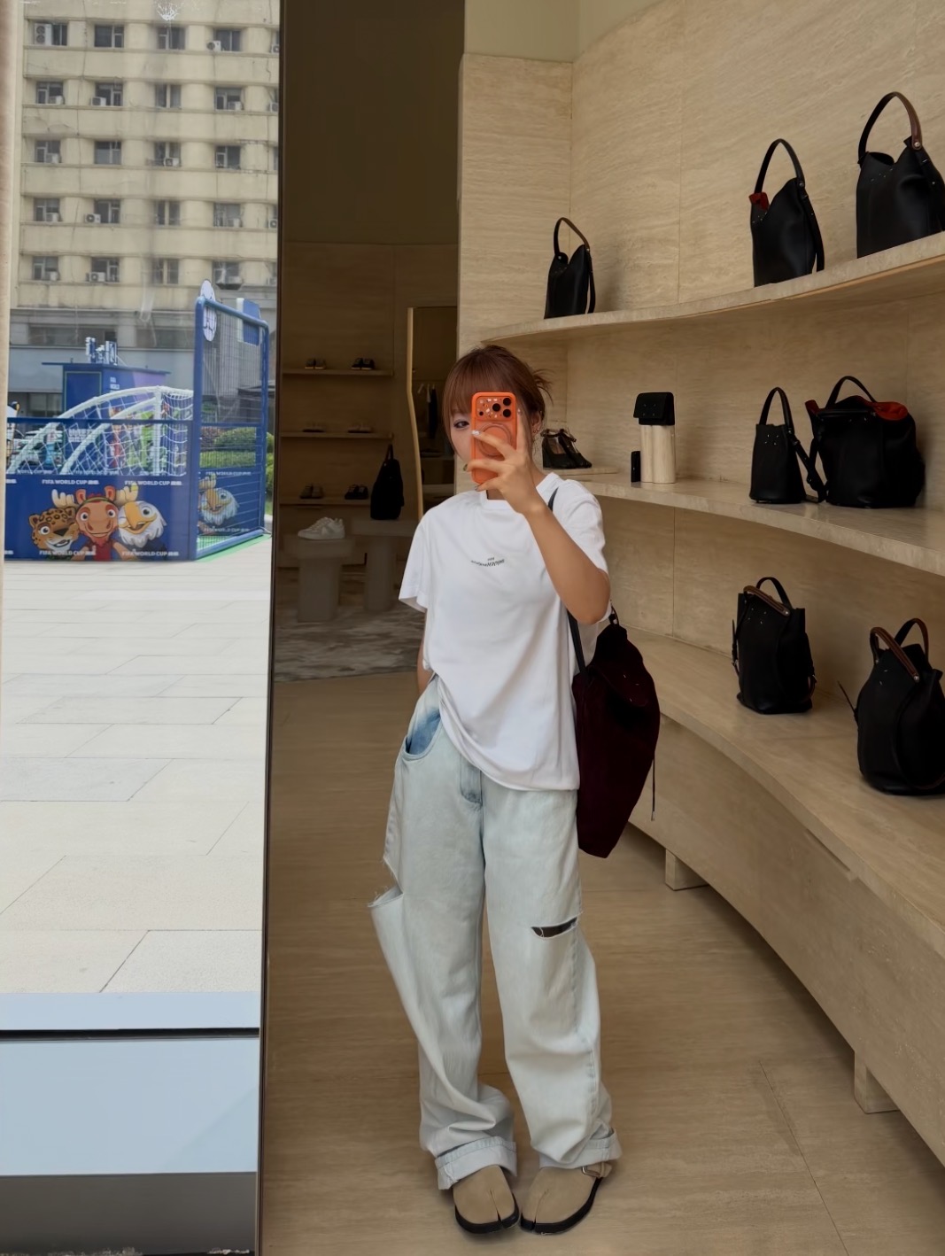 NO:949544,[Love] New style [Love]! The latest MM6 26NEW knife-cut distressed denim trousers. Size: XS SML.,, masion margiela,19860909[爱心]新款[爱心]!最新MM6 26NEW 刀割破洞做旧牛仔长裤.尺码:XS SML.,,masion margiela,,Women's clothing