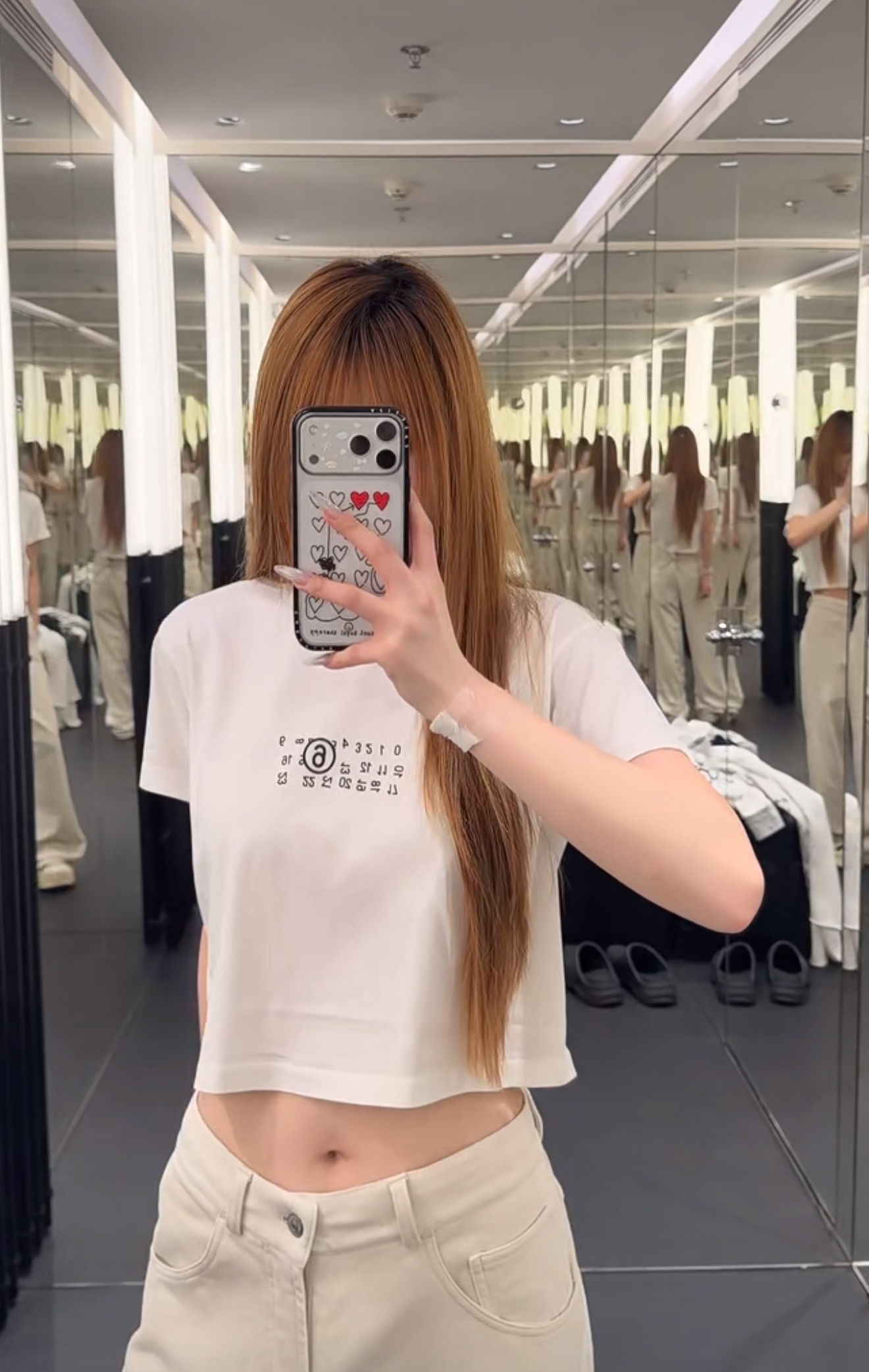 NO:951039,[Love] New style [Love]! The latest MM6 26NEW digital printed short-sleeved T-shirt top. Size: XS SML., masion margiela, T-shirt, tees, t-shirt,19860909[爱心]新款[爱心]!最新MM6 26NEW 数字印花短款短袖T恤上衣.尺码:XS SML.,,masion margiela,T-shirt,tees，t-shirt,,Women's clothing