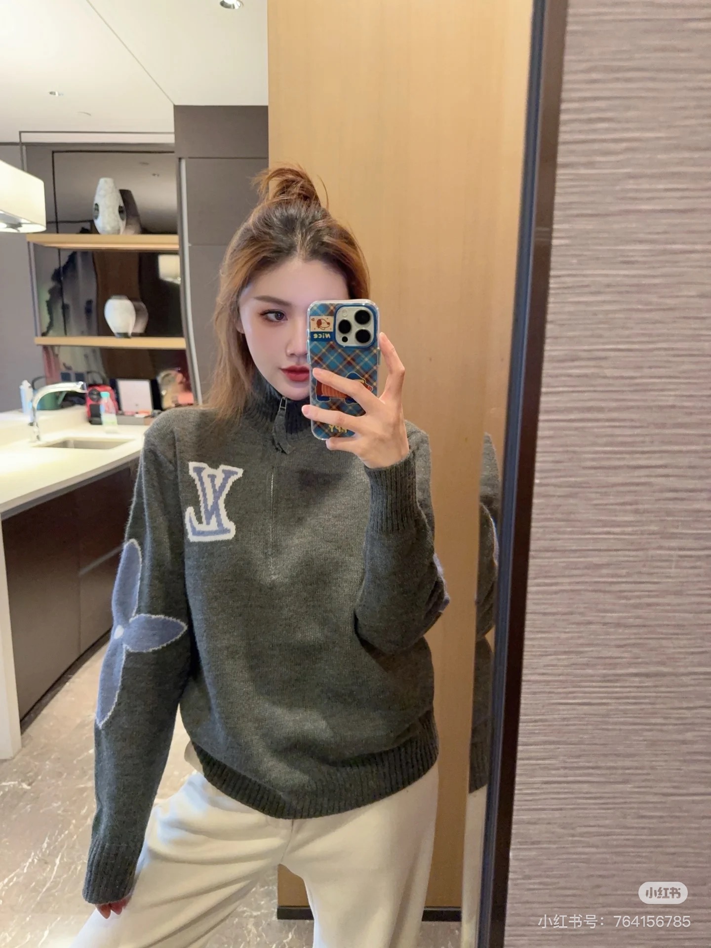 Louis Vuitton路易威登LV 25ss经典提花针织半拉链套头立领大版型毛衣 上身效果#