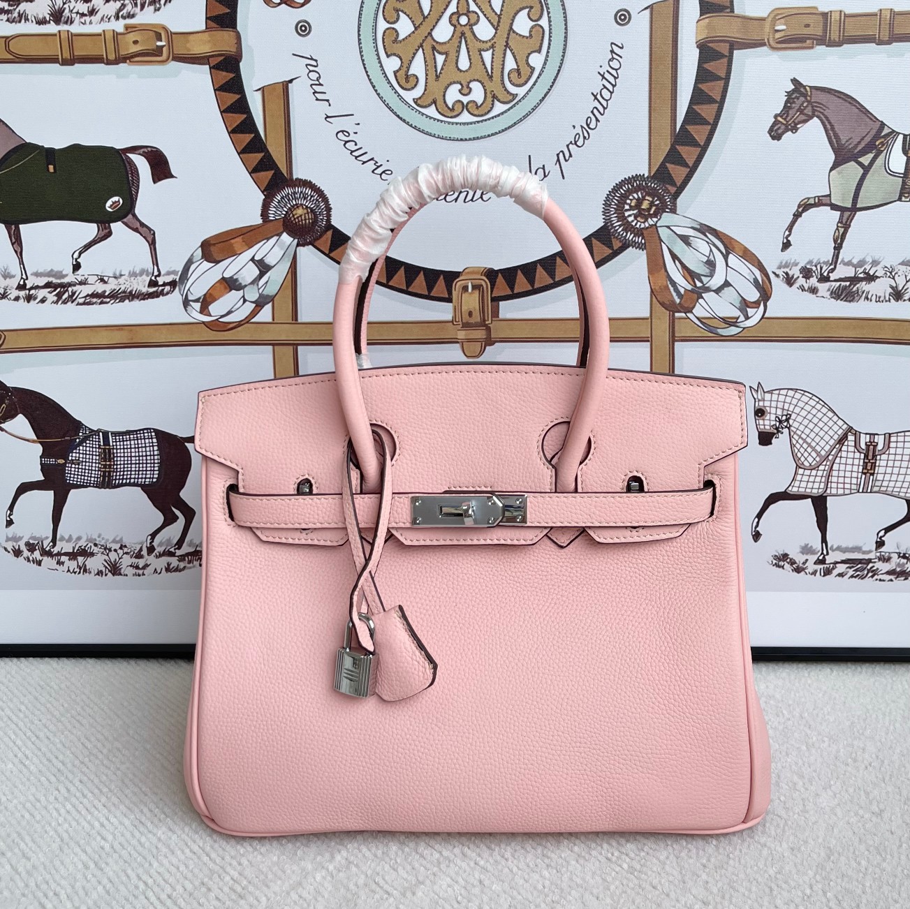 هيرميس Hermes Birkin حقيبة حقيبة يد وردي بلاتينيوم أبيض . الذهب الأجهزة جلد البقر