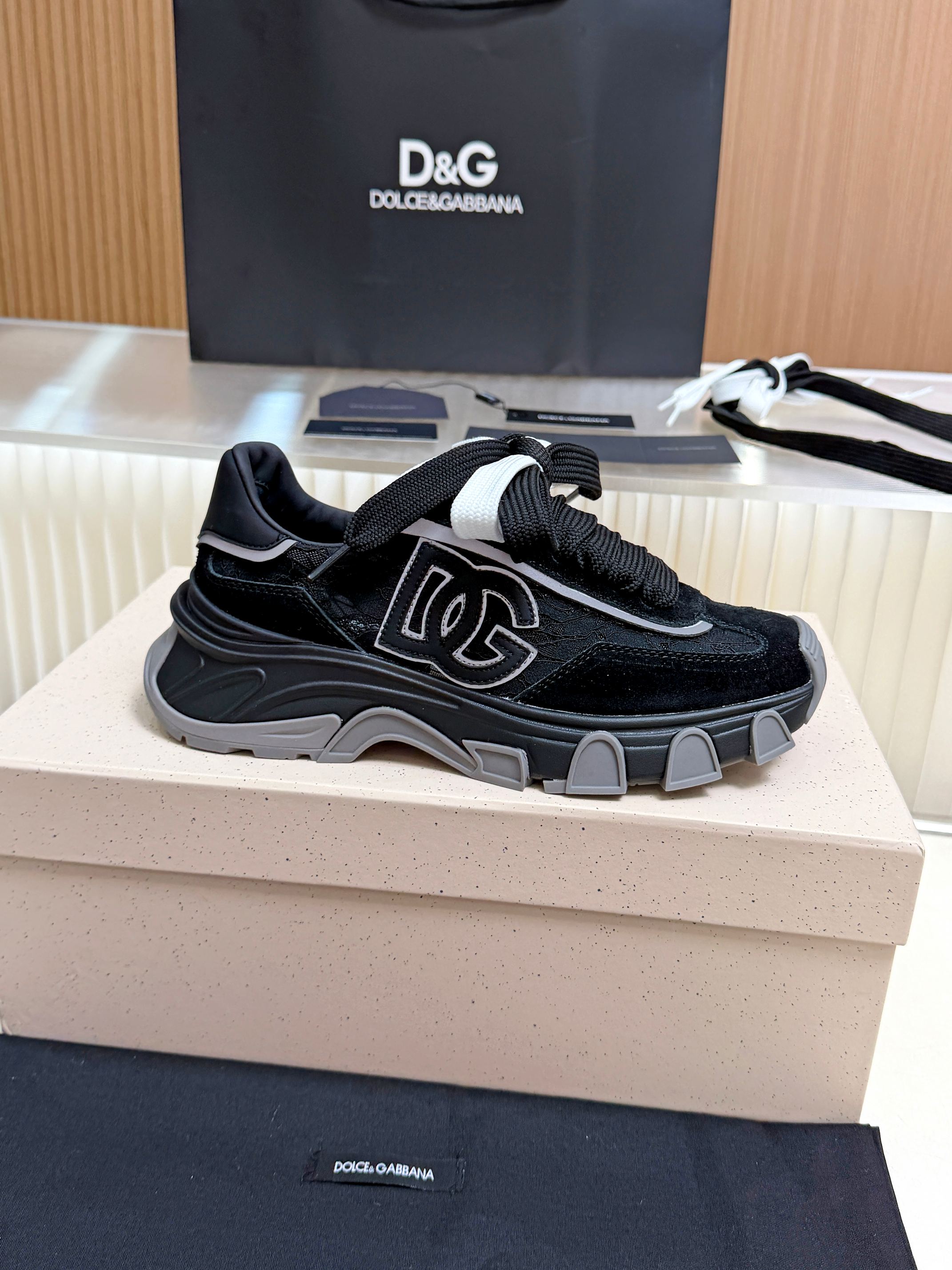 D&G Black DG Logo Chunky Dad Sneakers