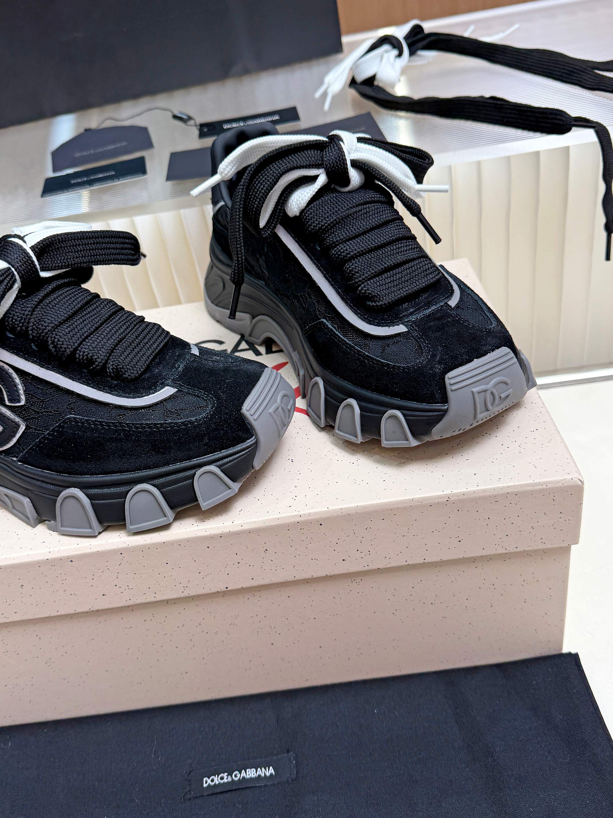 D&G Black DG Logo Chunky Dad Sneakers