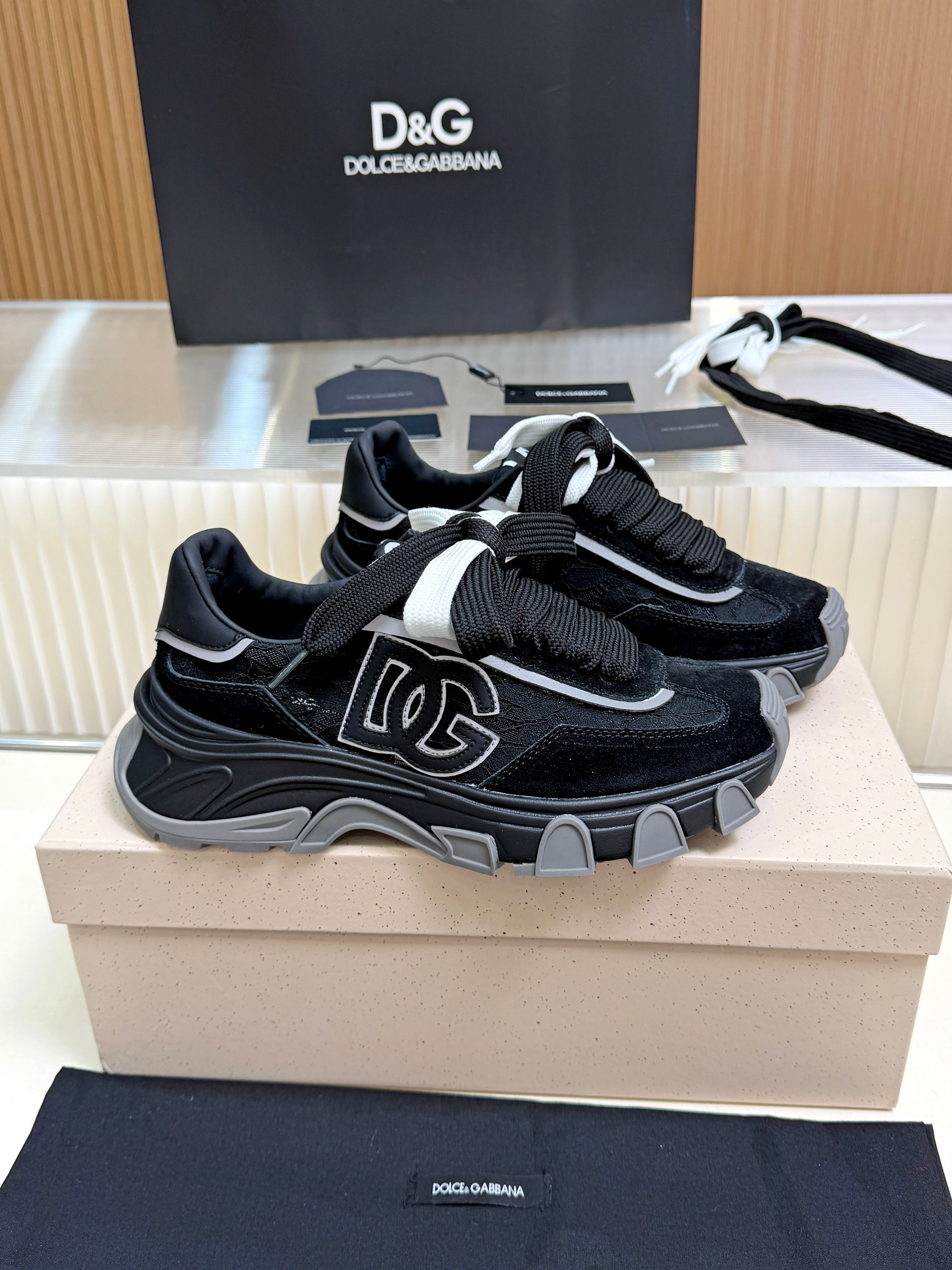 D&G Black DG Logo Chunky Dad Sneakers
