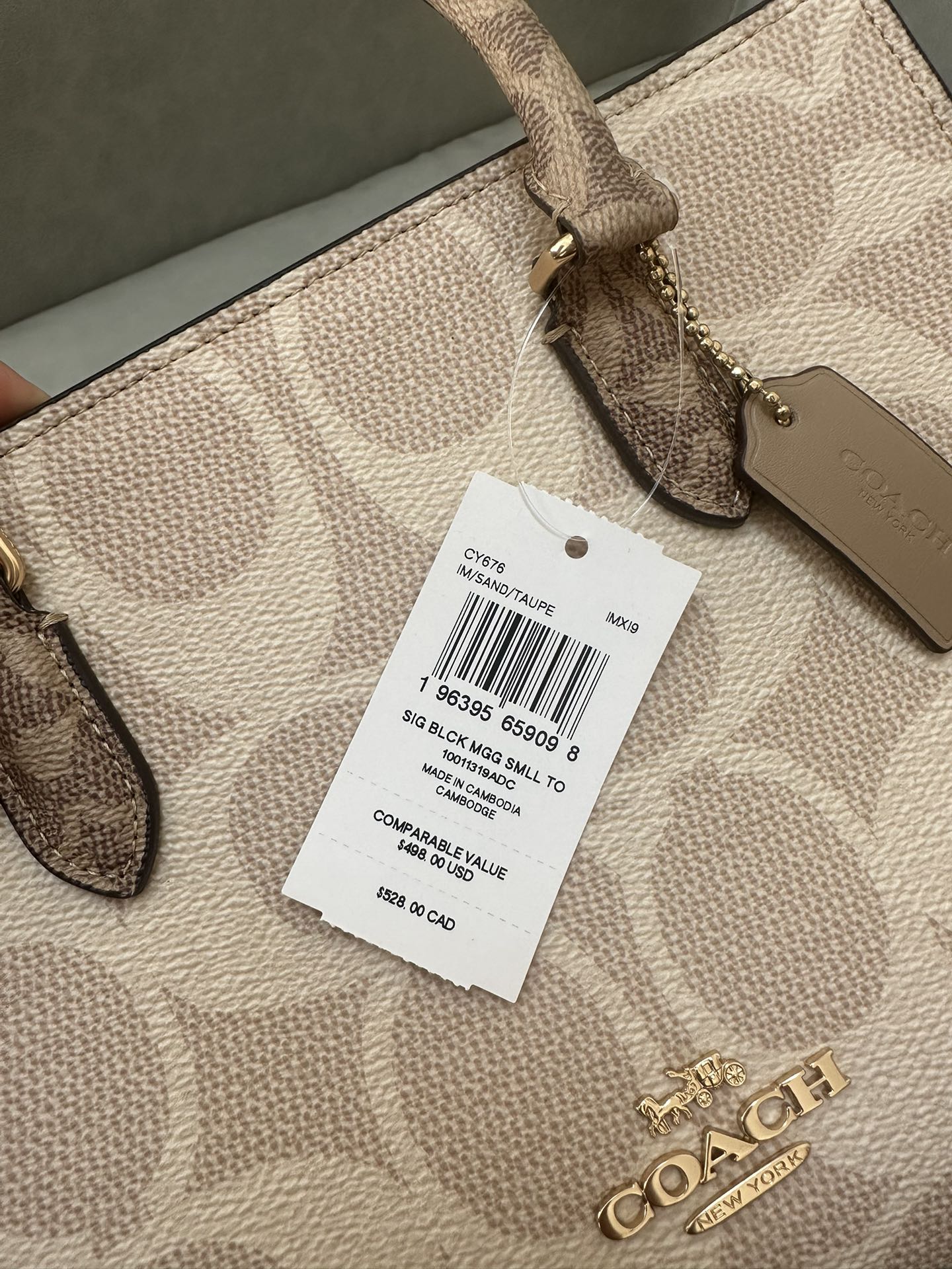 Coach ～纯原Coach蔻驰 CY676 Maggie系列 代购级最新款托特包 老花料搭配牛皮材质