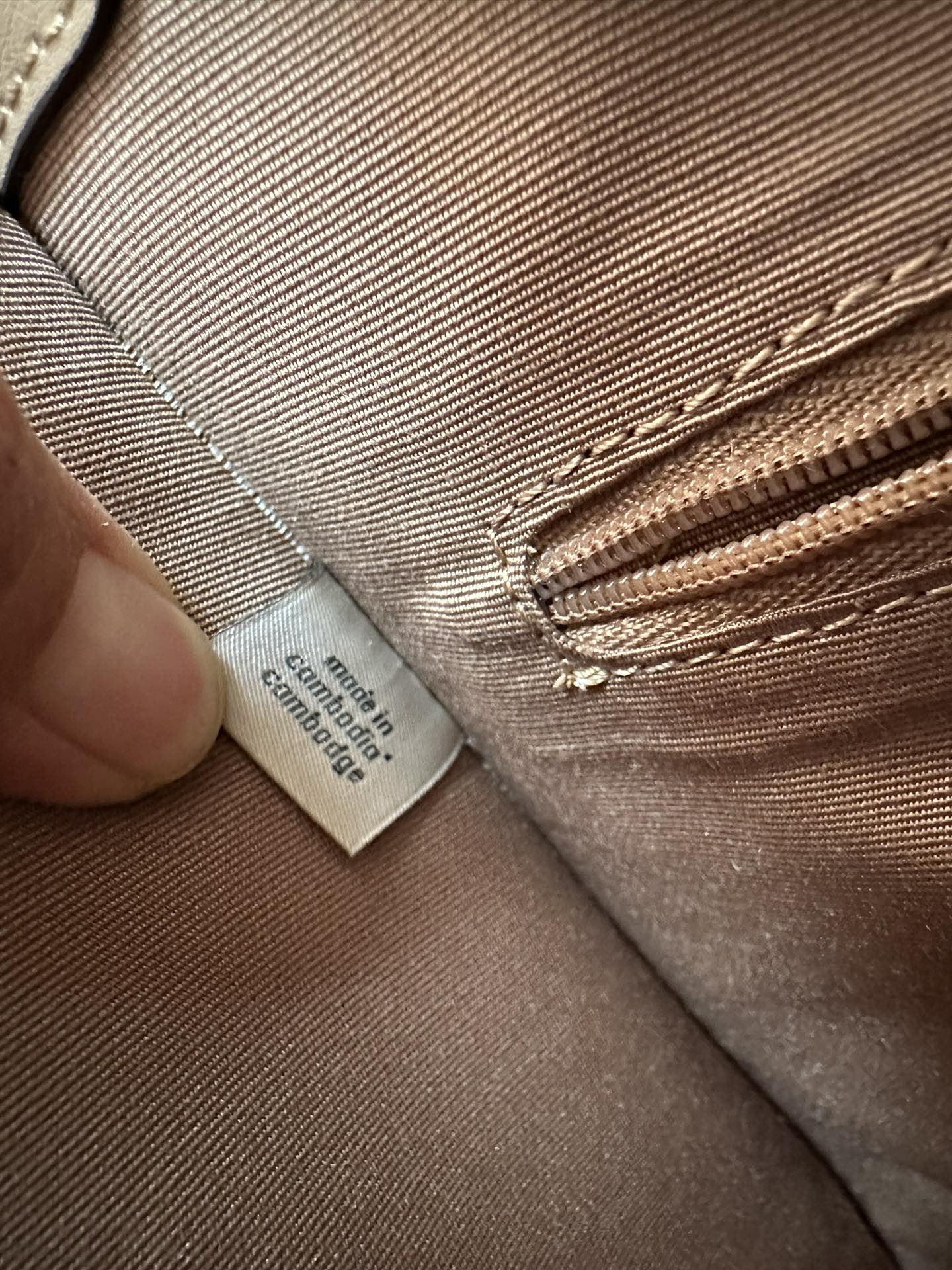 Coach ～纯原Coach蔻驰 CY676 Maggie系列 代购级最新款托特包 老花料搭配牛皮材质