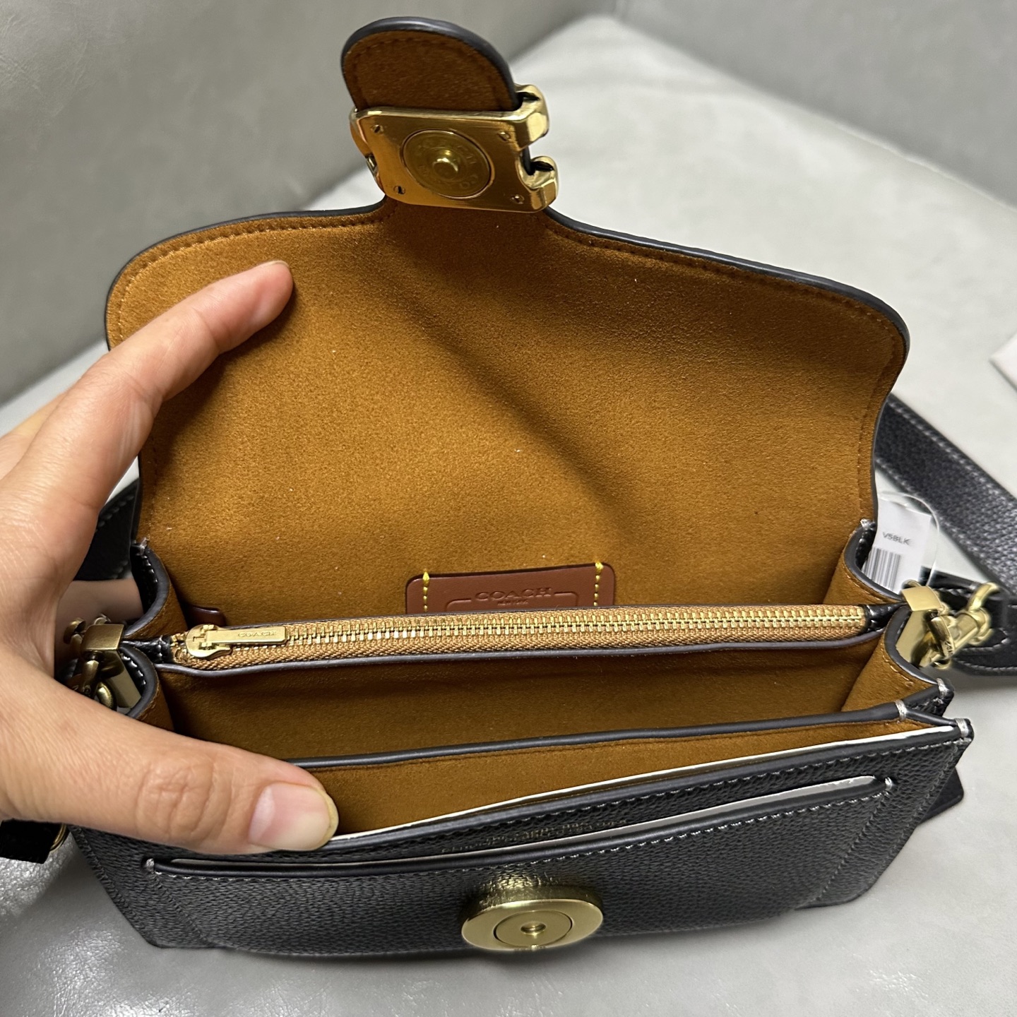 Coach 纯 Coach蔻驰 CM546 tabby20系列风琴新酒神包腋下单肩包 头层牛皮材质