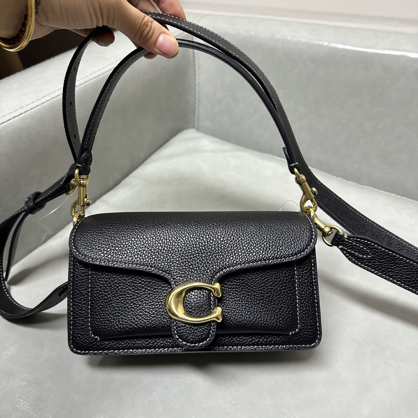 Coach 纯 Coach蔻驰 CM546 tabby20系列风琴新酒神包腋下单肩包 头层牛皮材质