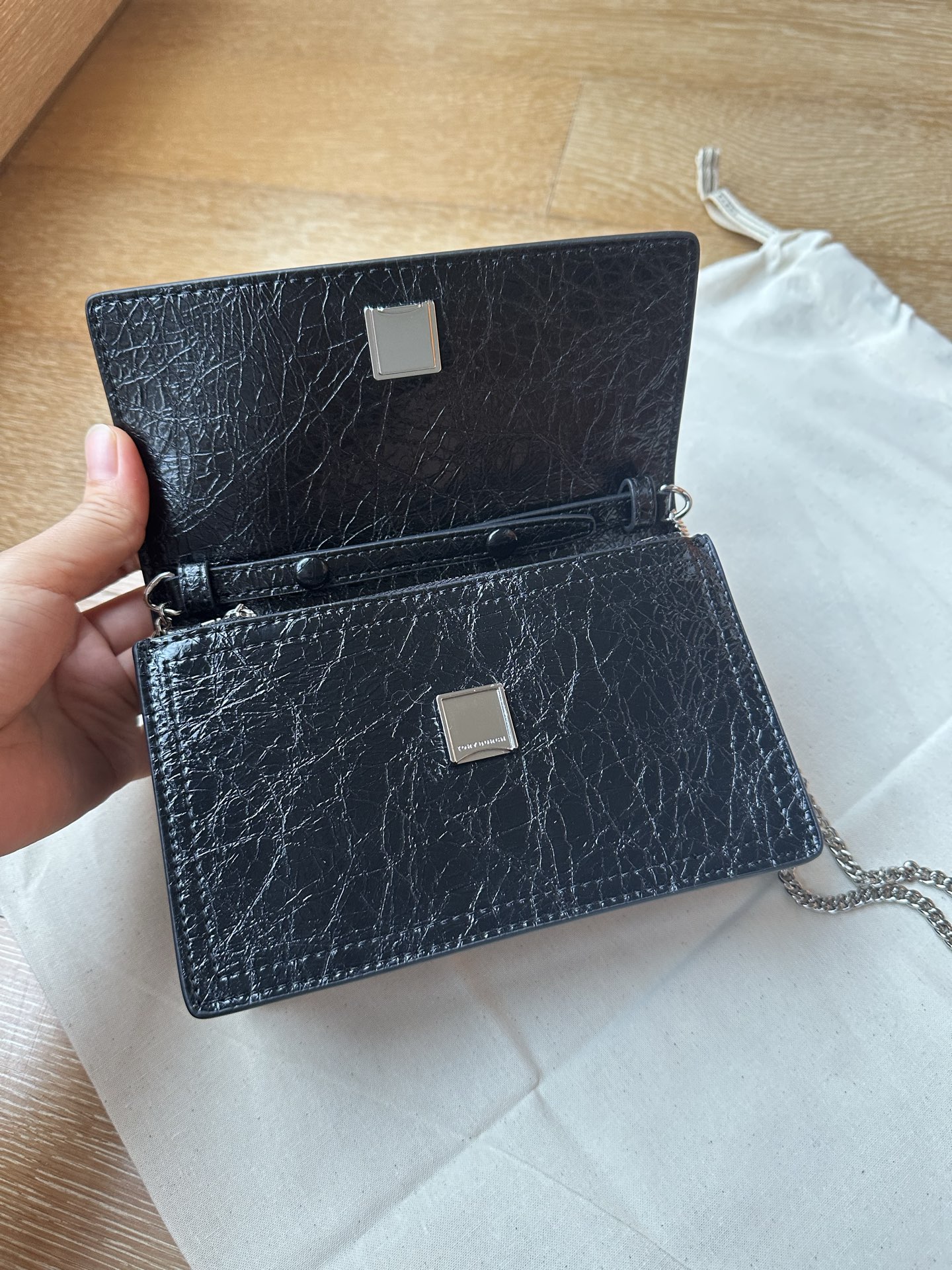 Tory Burch 516 油蜡皮 Tory burch新品mini kira油腊皮链条包 Kira 系列新出这款链条包